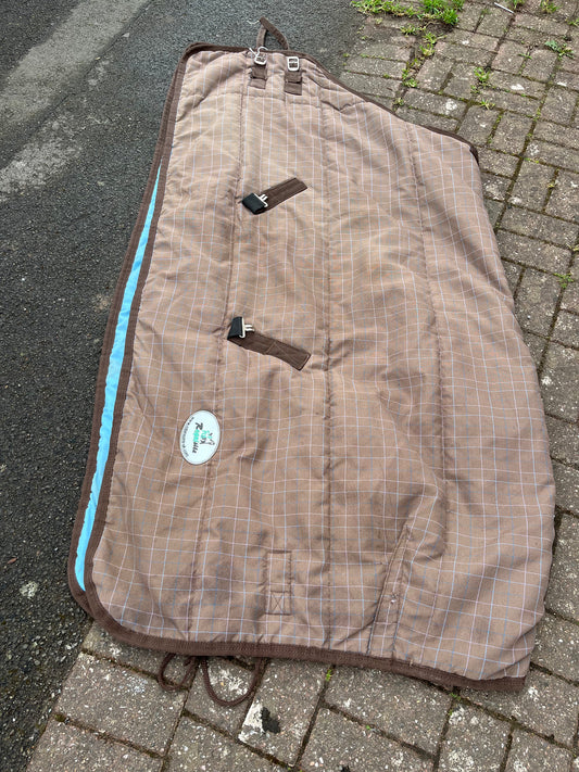 Requisite Stable Rug 150g 5’9