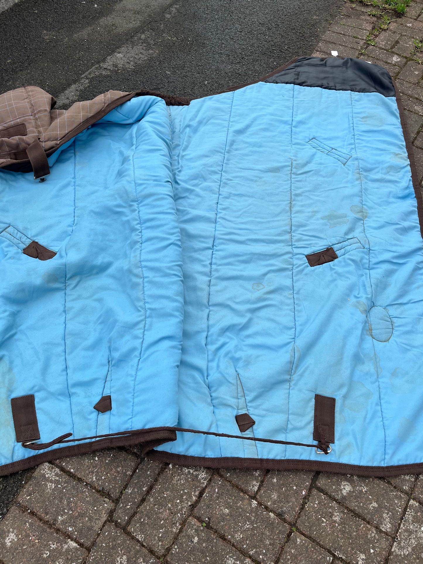 Requisite Stable Rug 150g 5’9