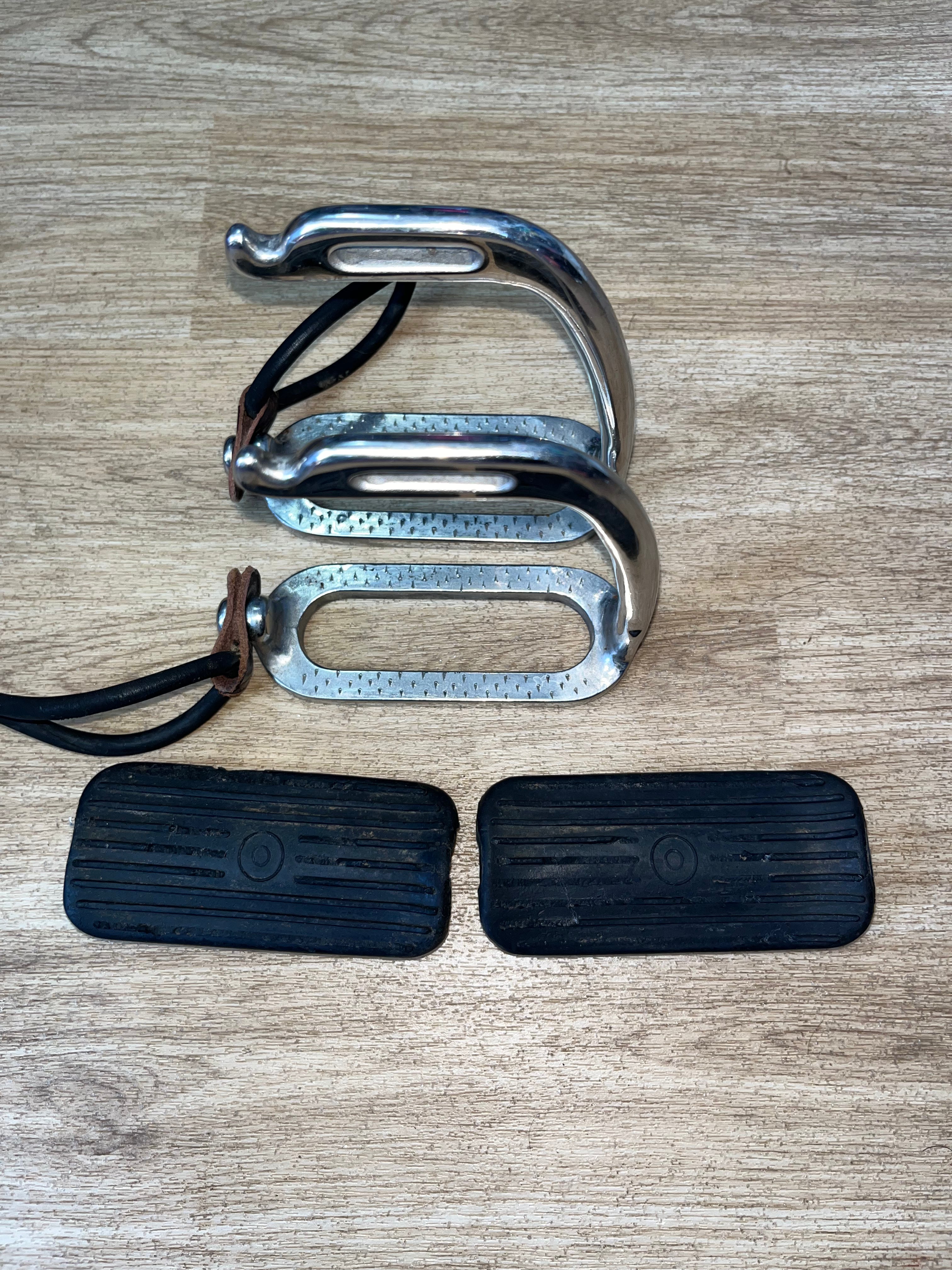 Peacock Safety Stirrup’s 4”