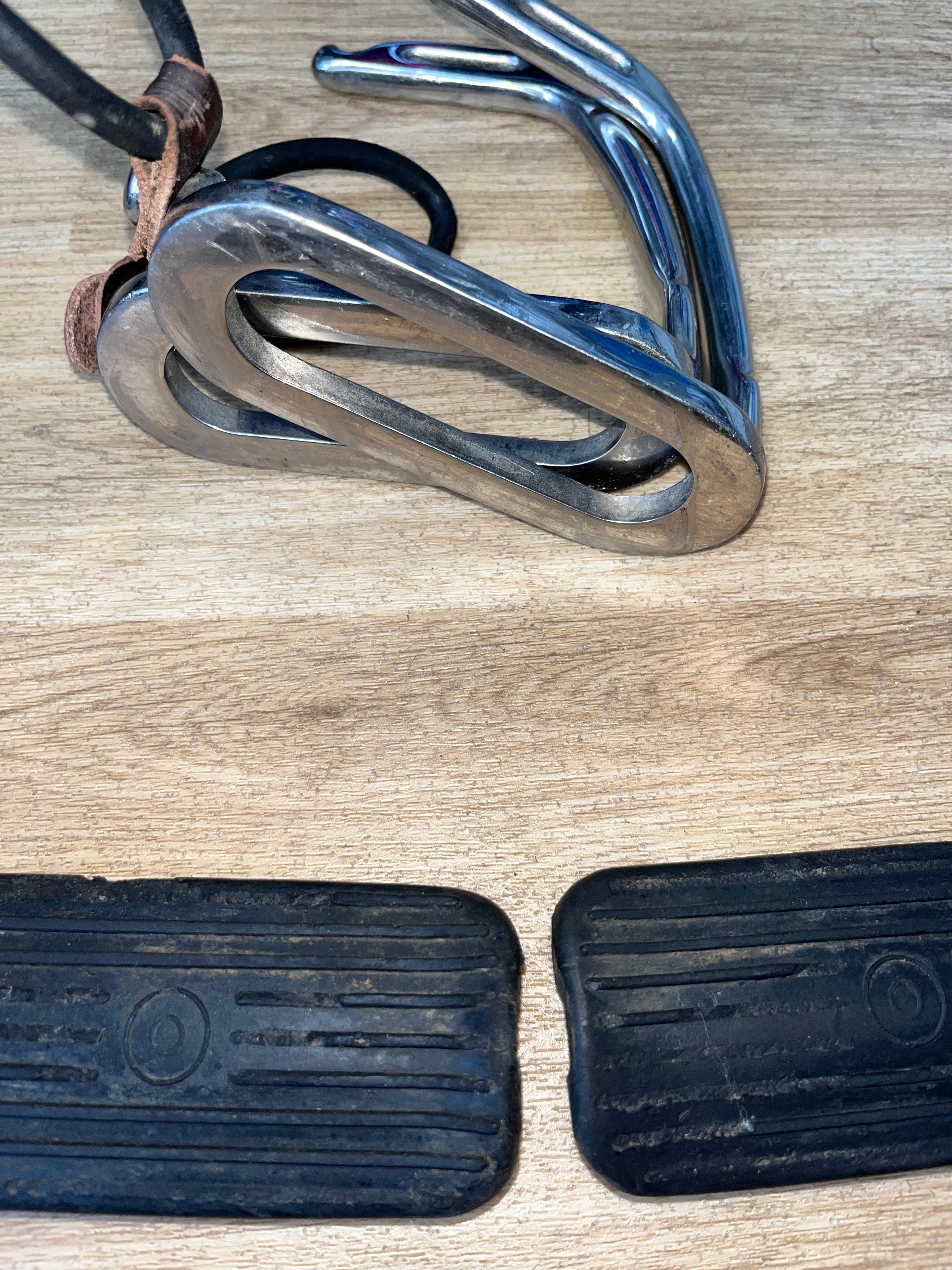 Peacock Safety Stirrup’s 4”