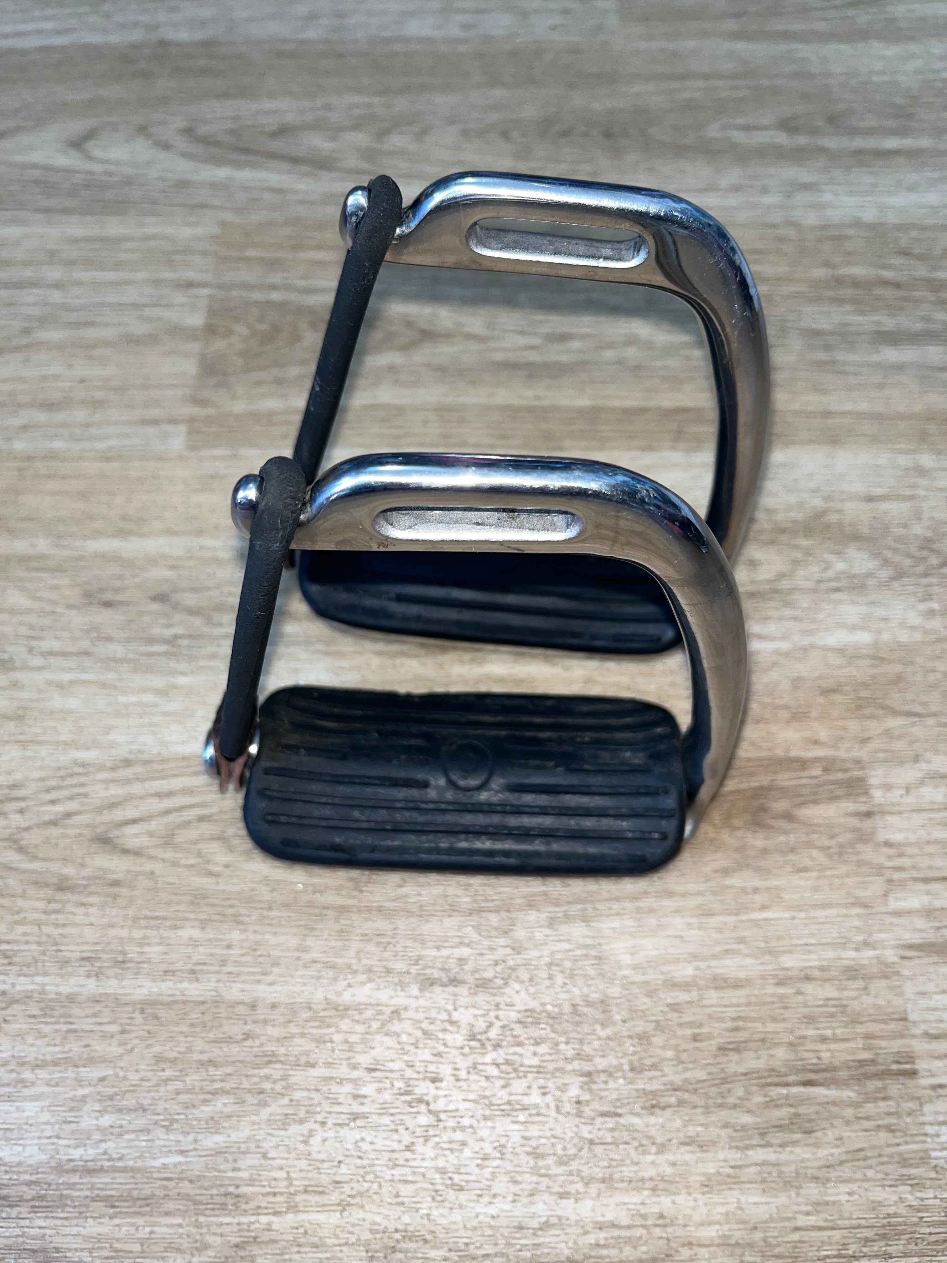 Peacock Safety Stirrup’s 4”