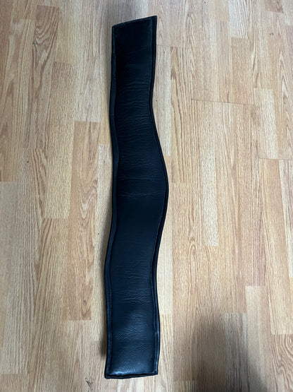 Black Padded Anatomical Dressage Girth 32”