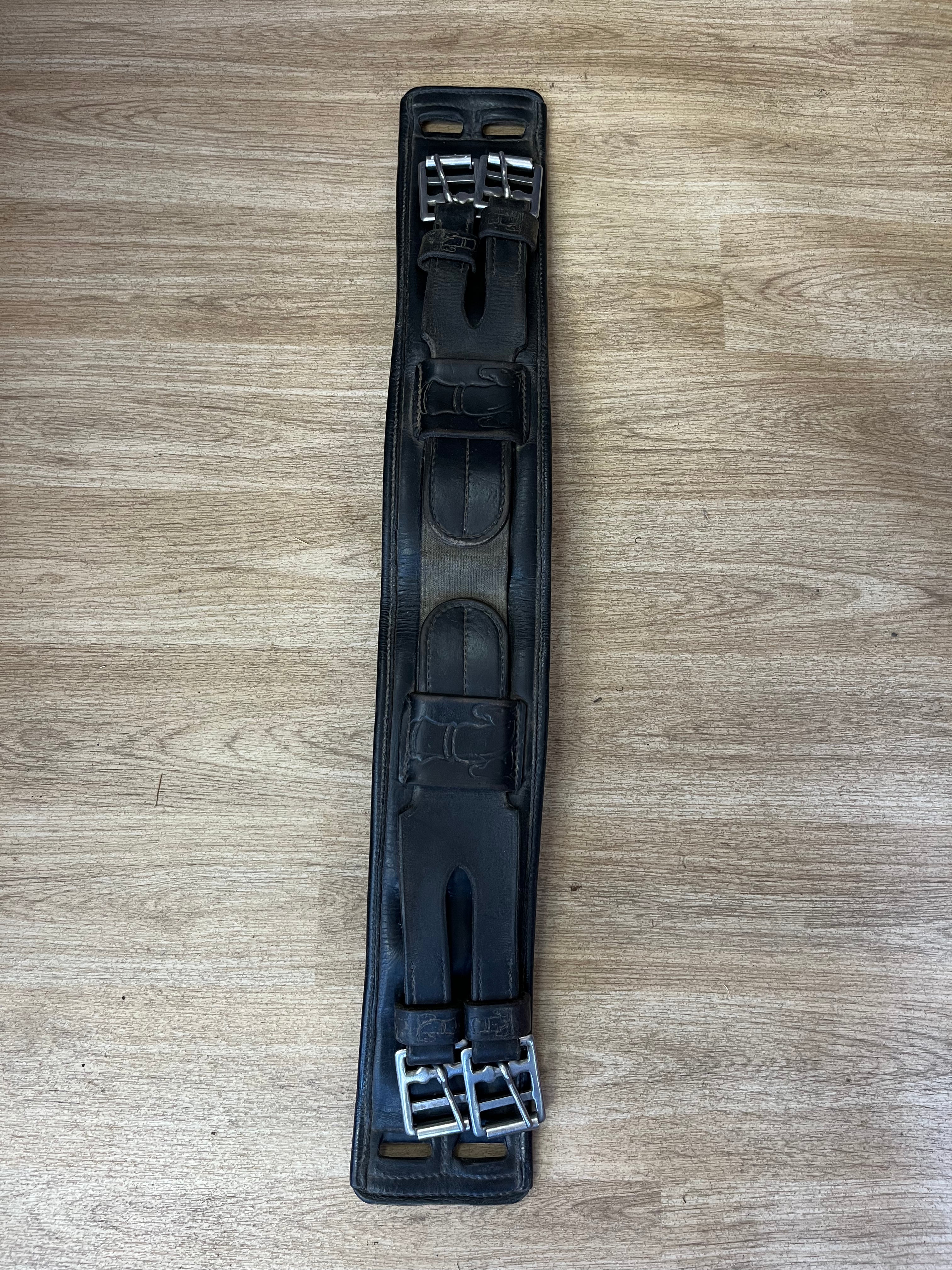 Sabre Black Leather Girth 28”