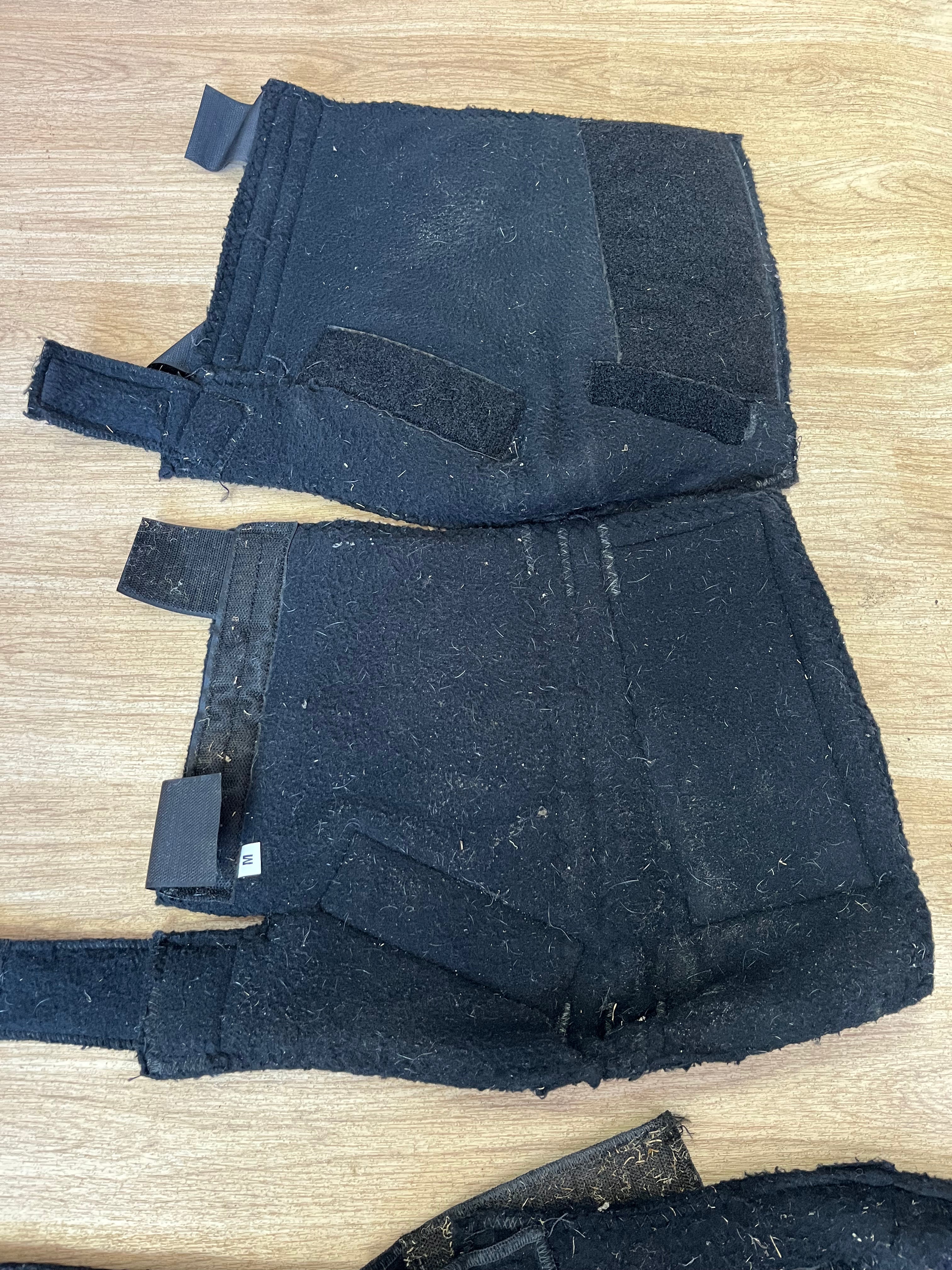 Set Of Fronts / Backs Stable / Travel Wraps Size Medium
