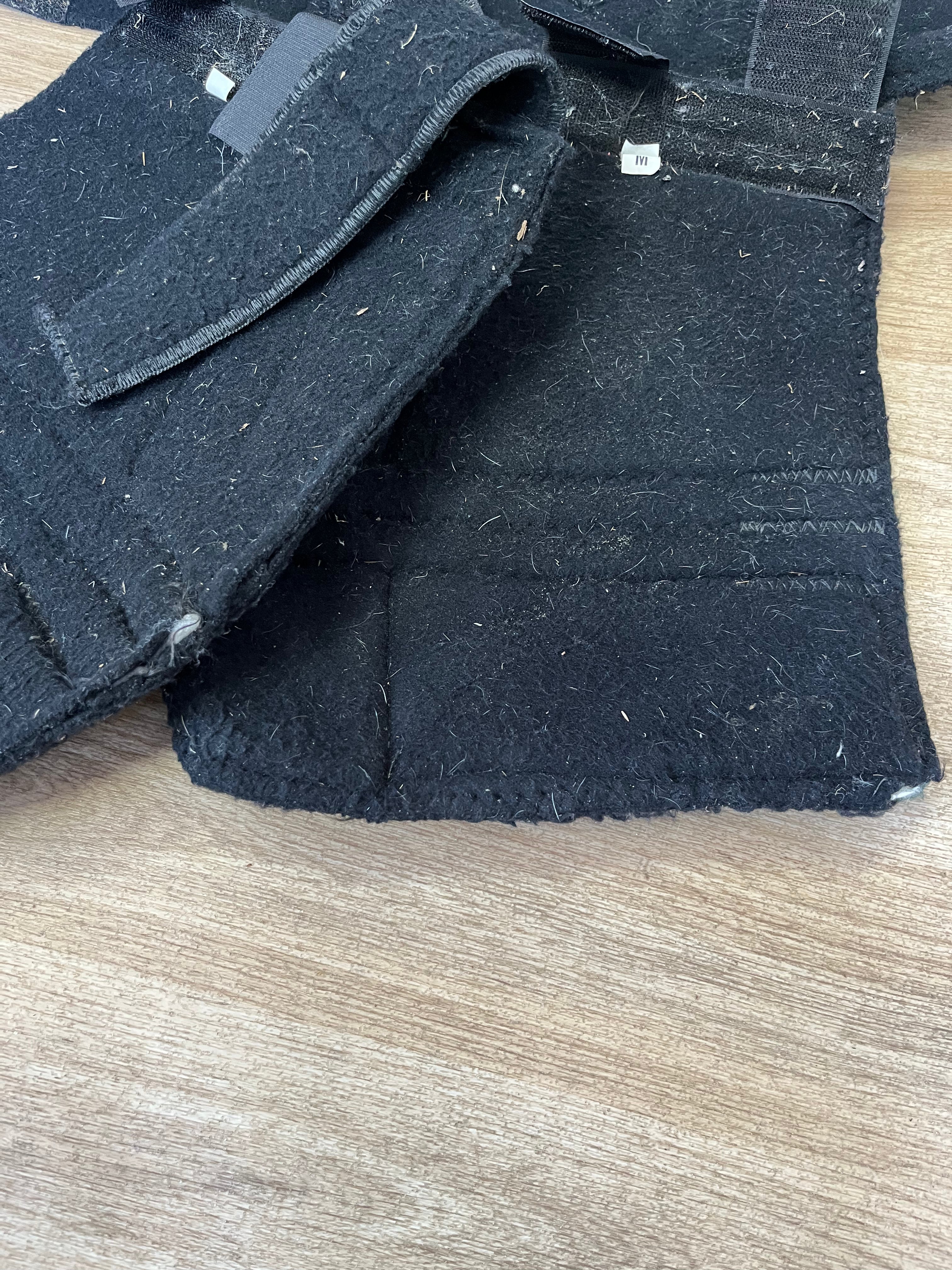 Set Of Fronts / Backs Stable / Travel Wraps Size Medium