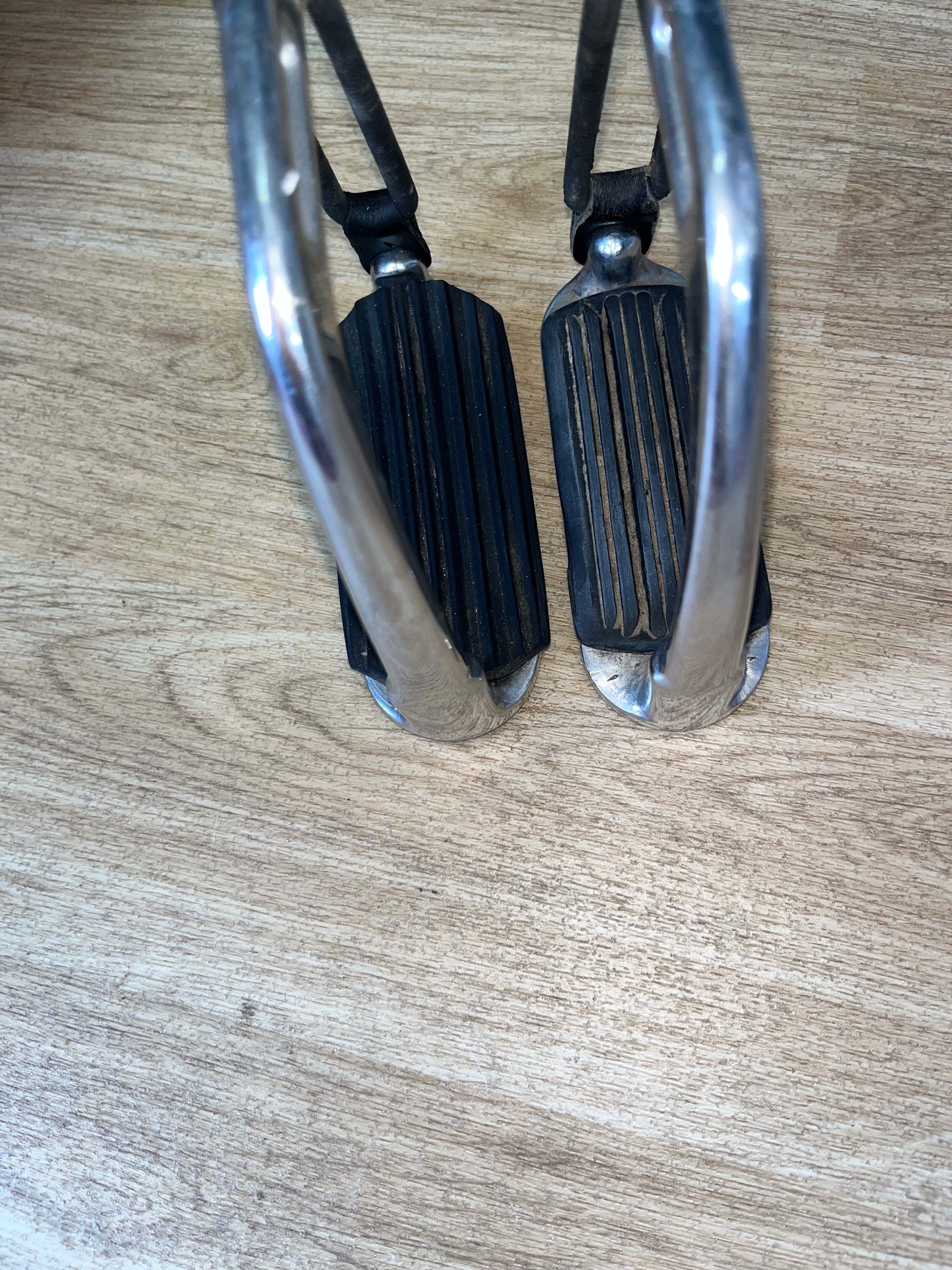 Children’s Peacock Safety Stirrup’s 4”