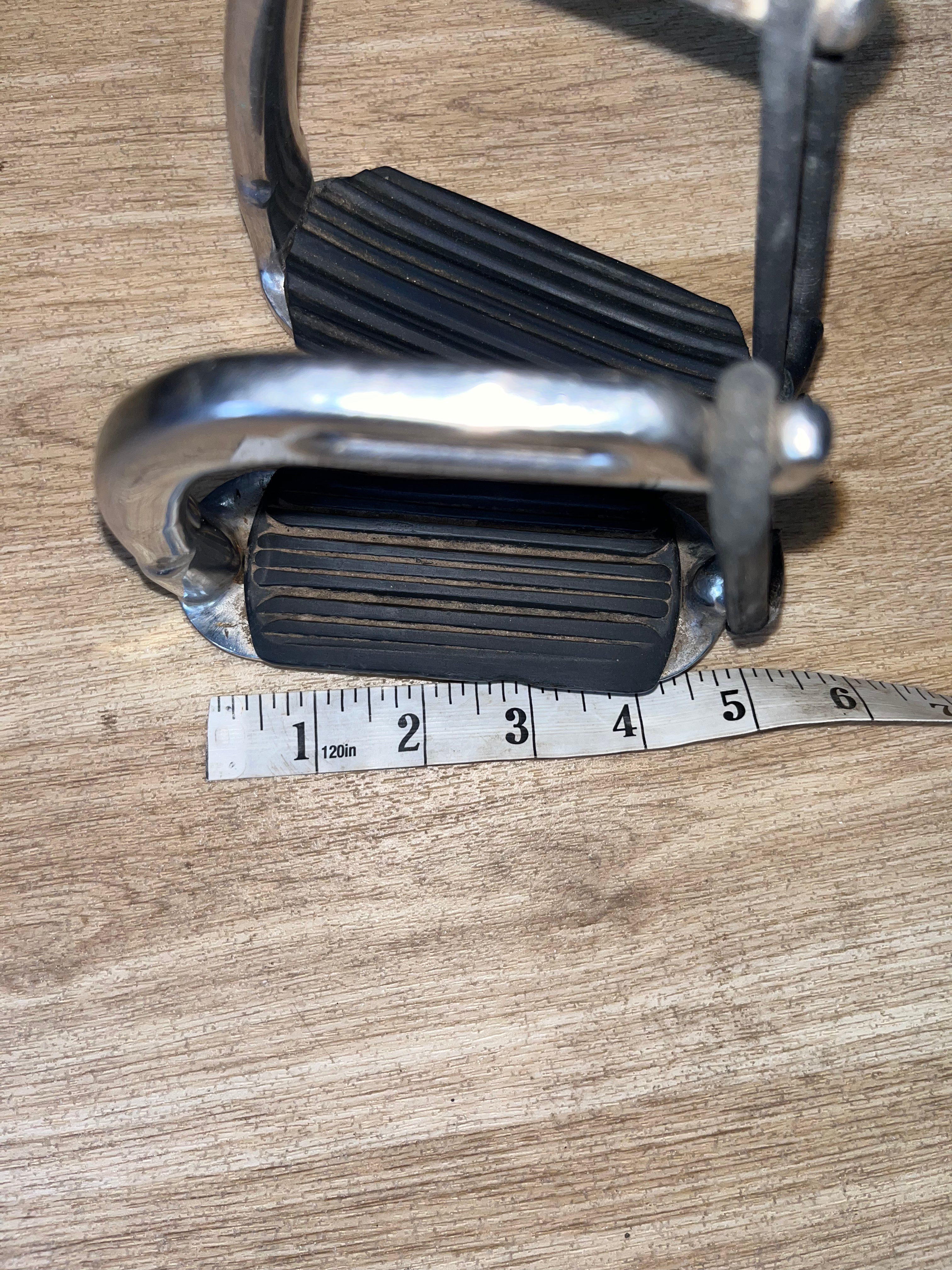 Children’s Peacock Safety Stirrup’s 4”