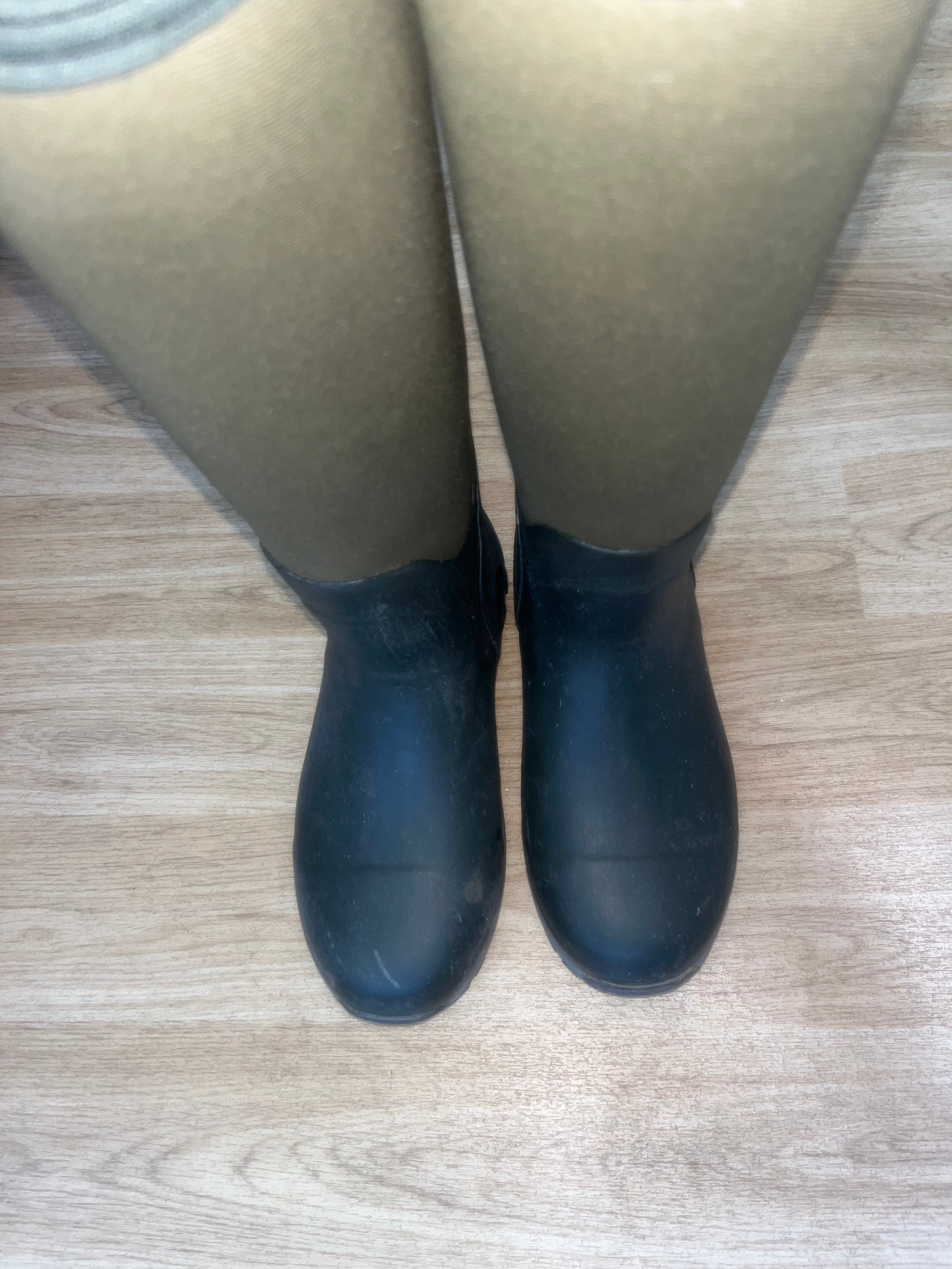 Town & Country Outdoor Adult Boots Size 6