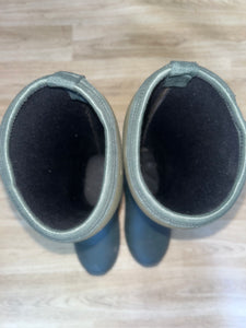 Town & Country Outdoor Adult Boots Size 6