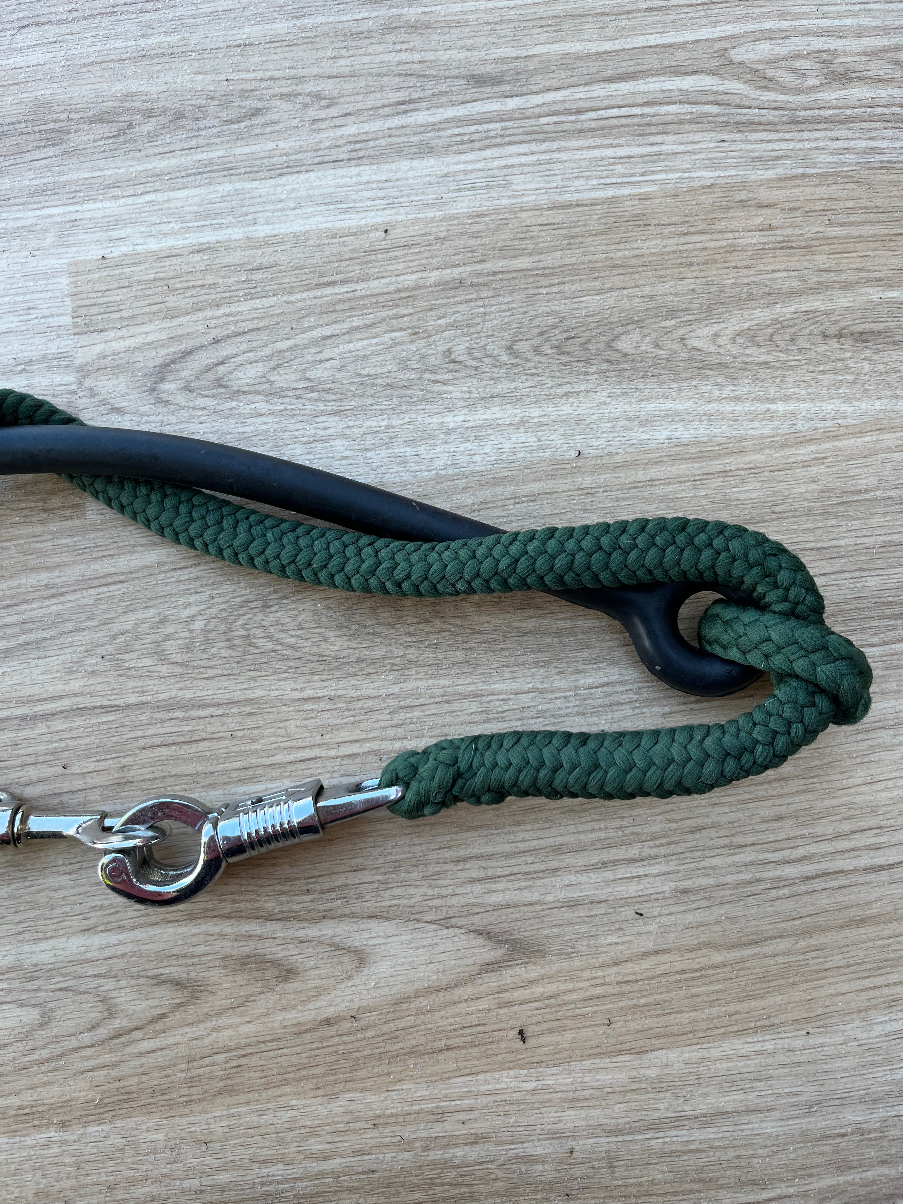 Trailer Tie