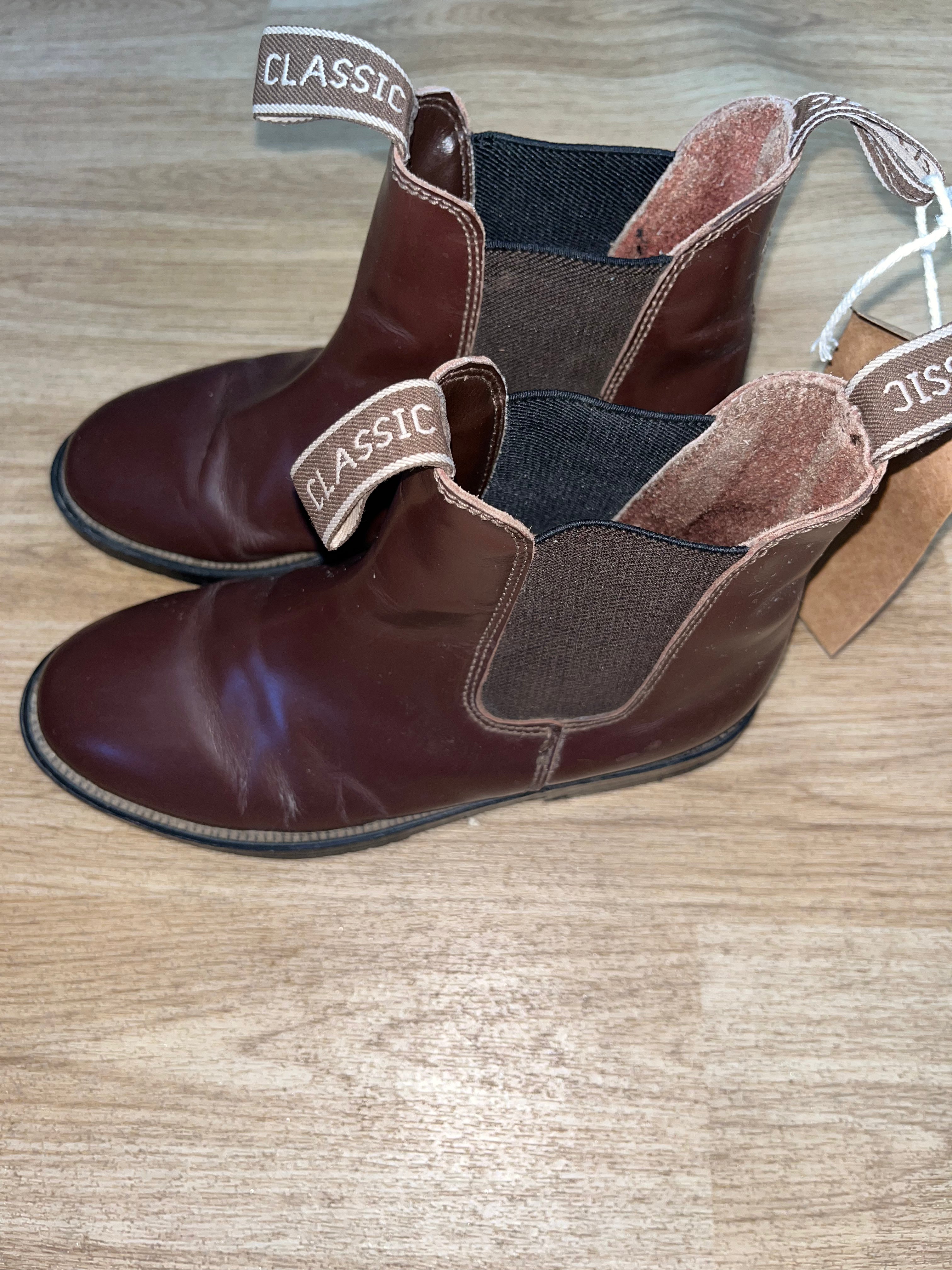 Rhinegold Classic Brown Short Jodphur Boots Size 4