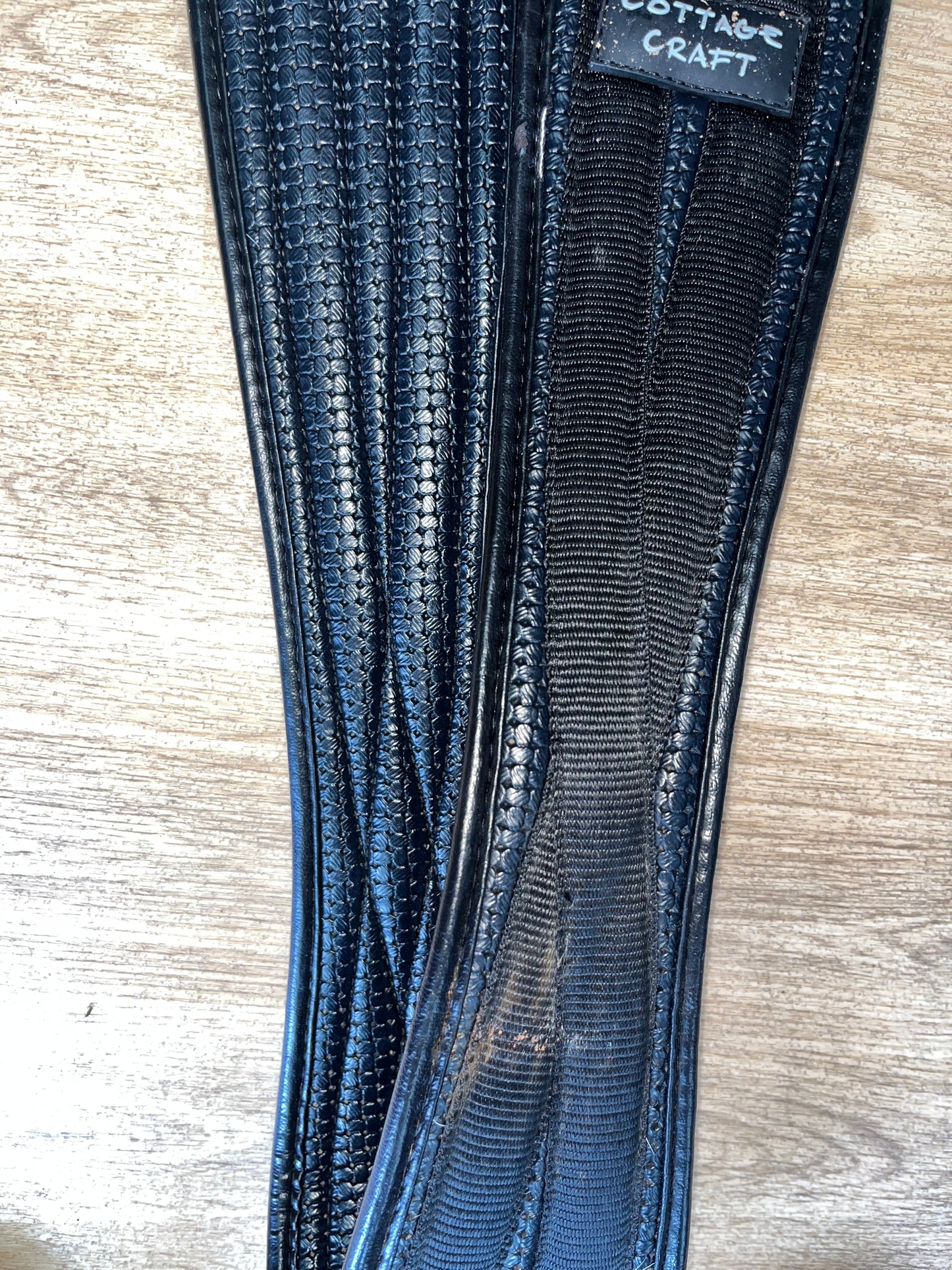 Cottage Craft Black Girth 48”