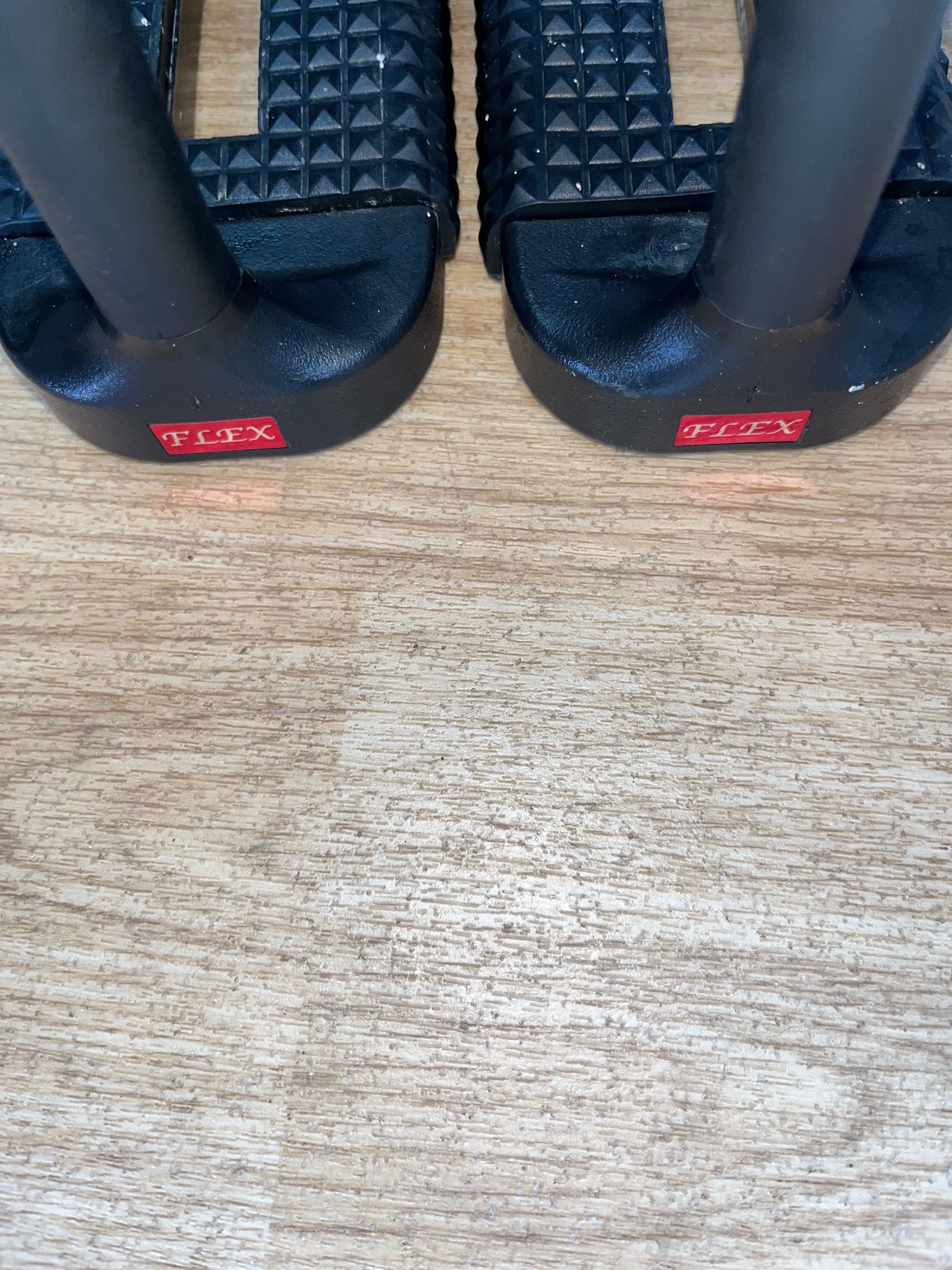 Equi Wing Flex Lightweight Stirrups 5”