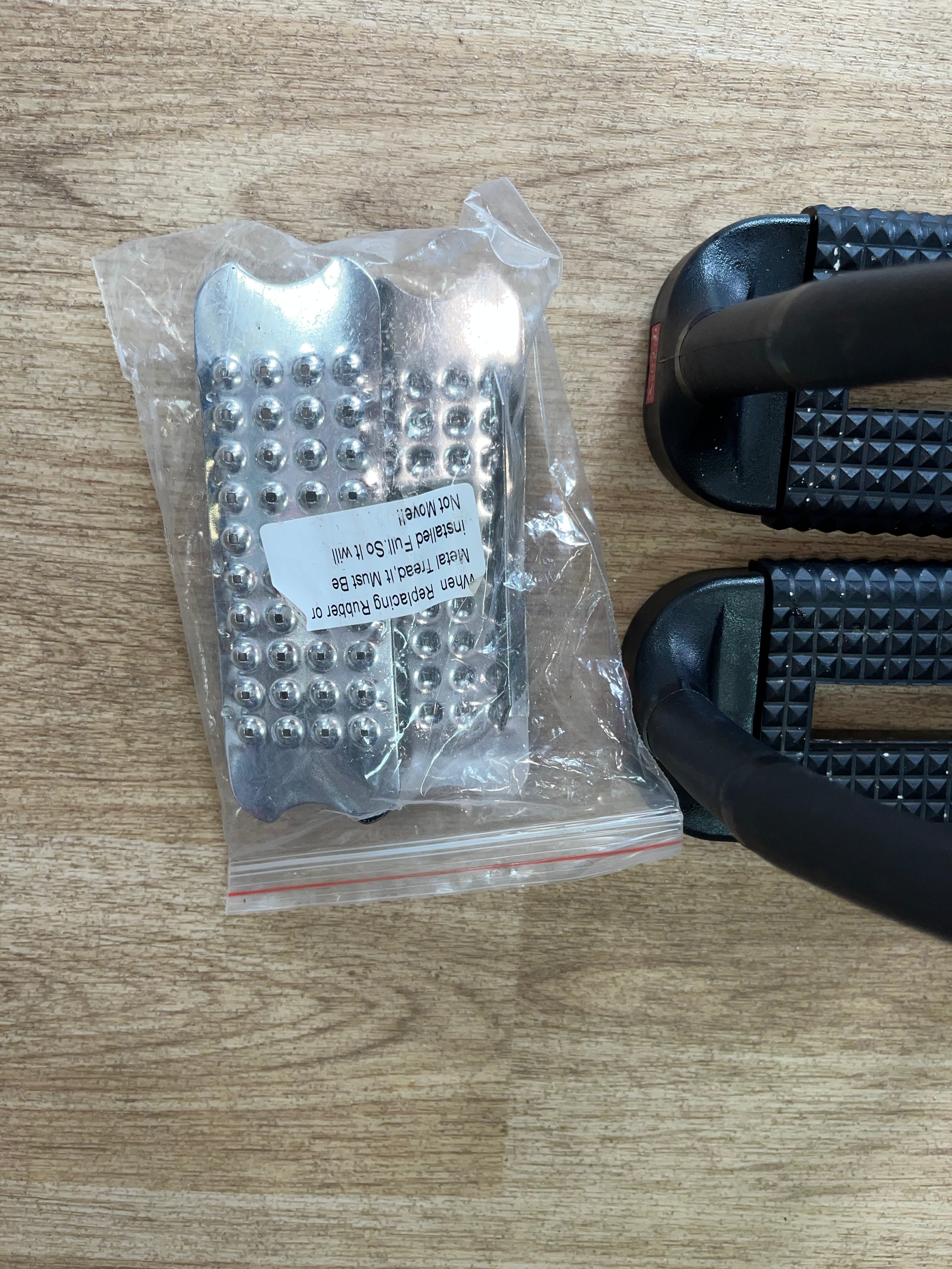 Equi Wing Flex Lightweight Stirrups 5”