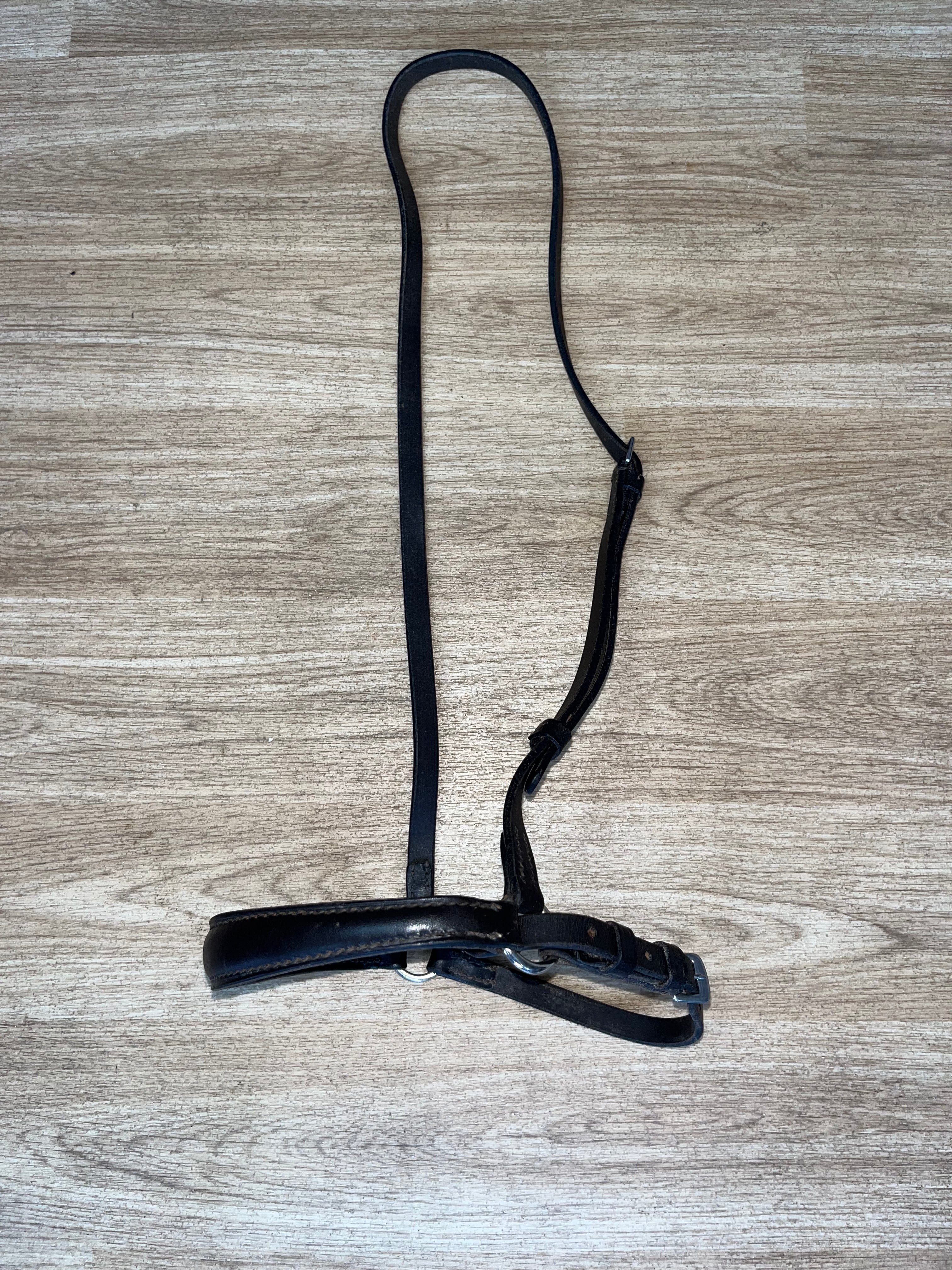 Nose Drop Nose Band Black Cob #76