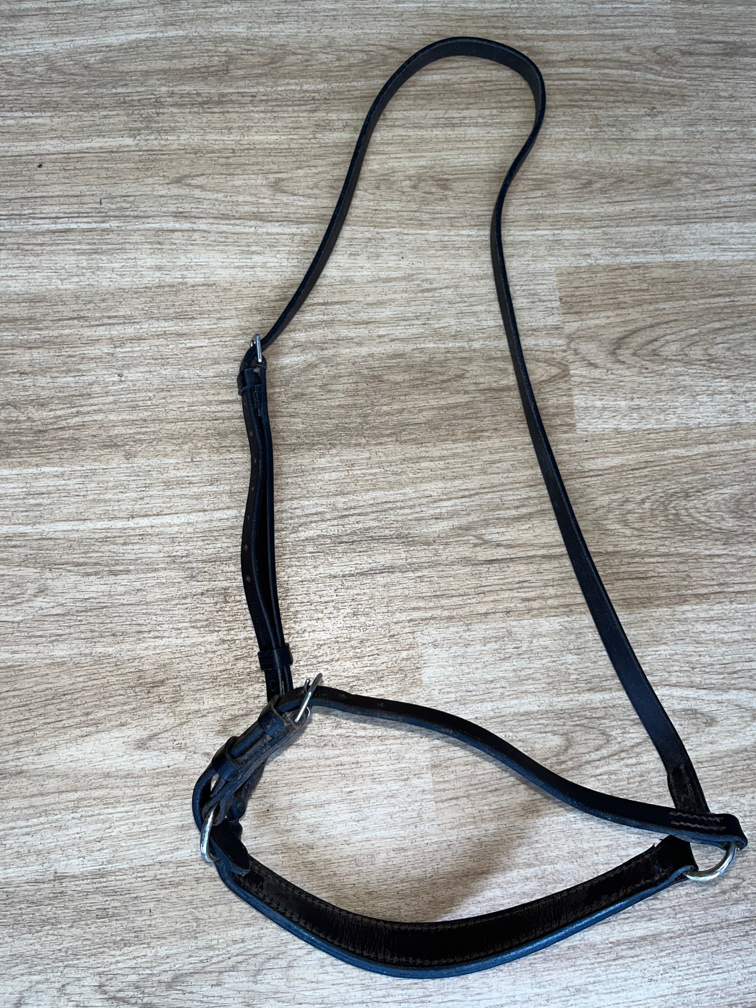 Nose Drop Nose Band Black Cob #76