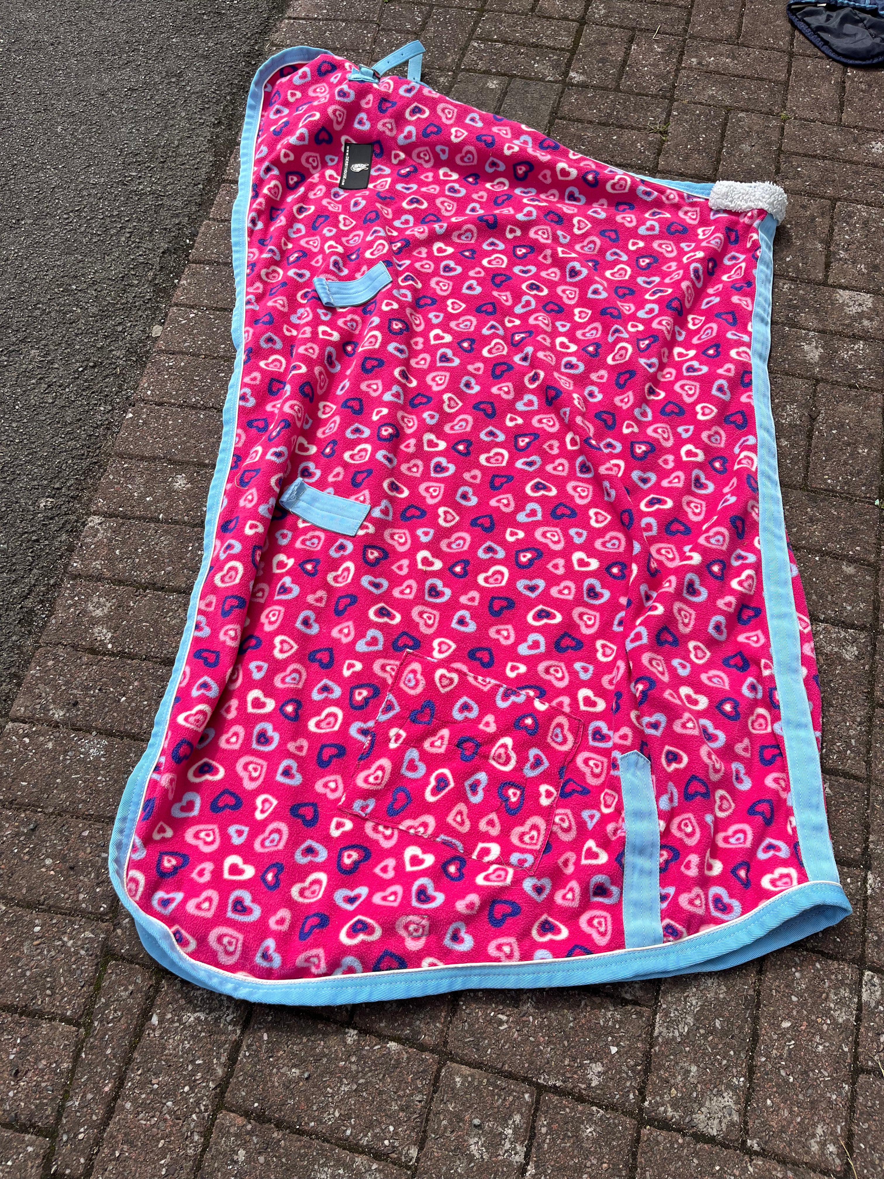 Derby House Hearts Fleece Rug 5’3