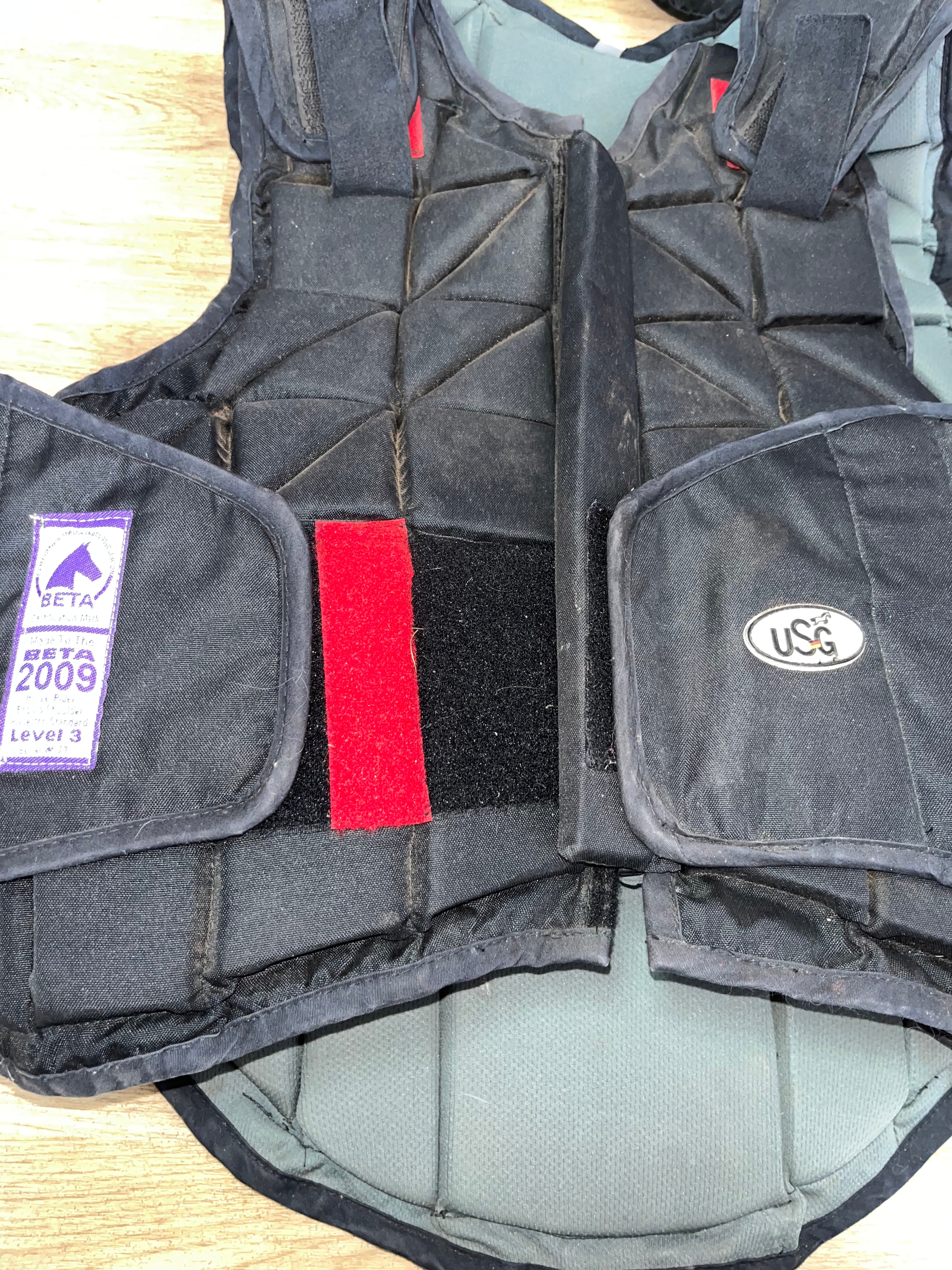 USG Body protector 2009 Level 3 Adult Small