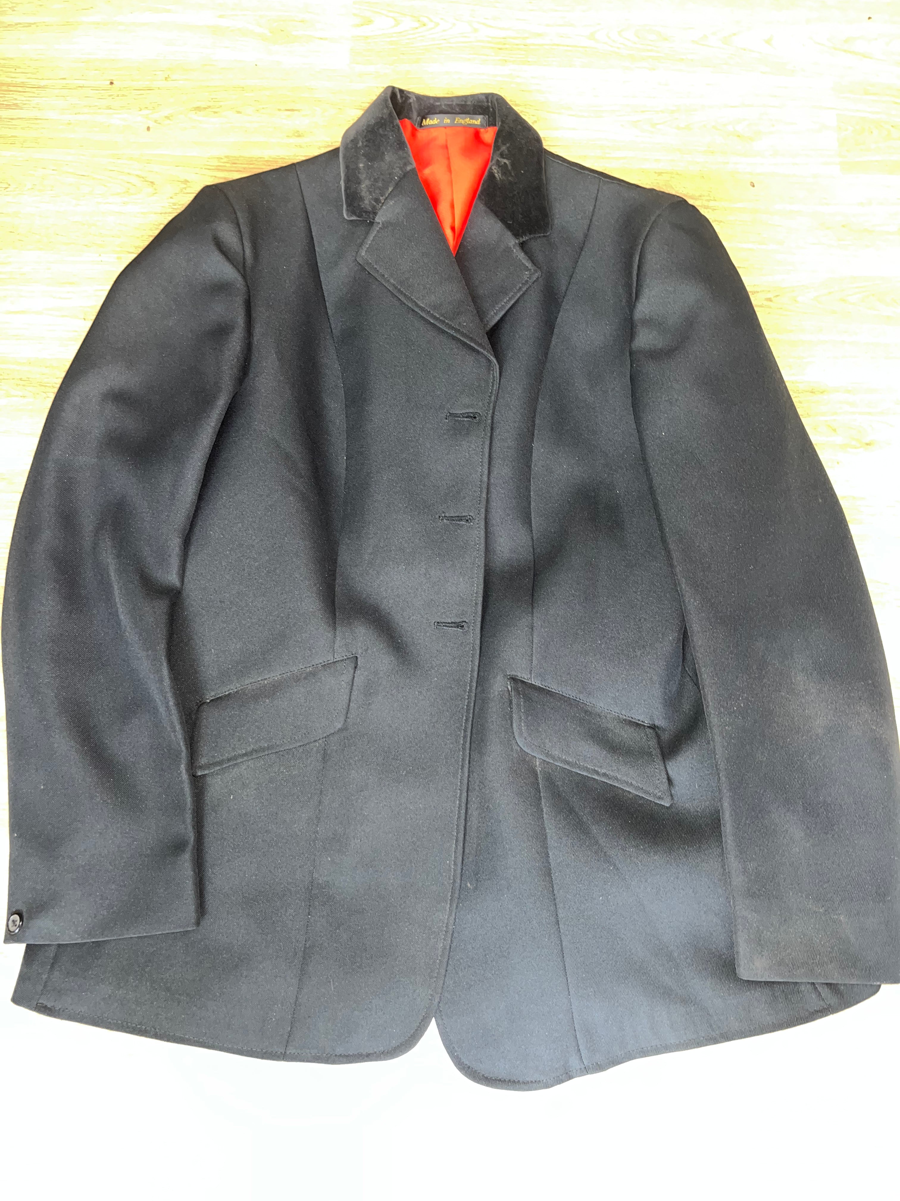 Black Show Jacket 40”