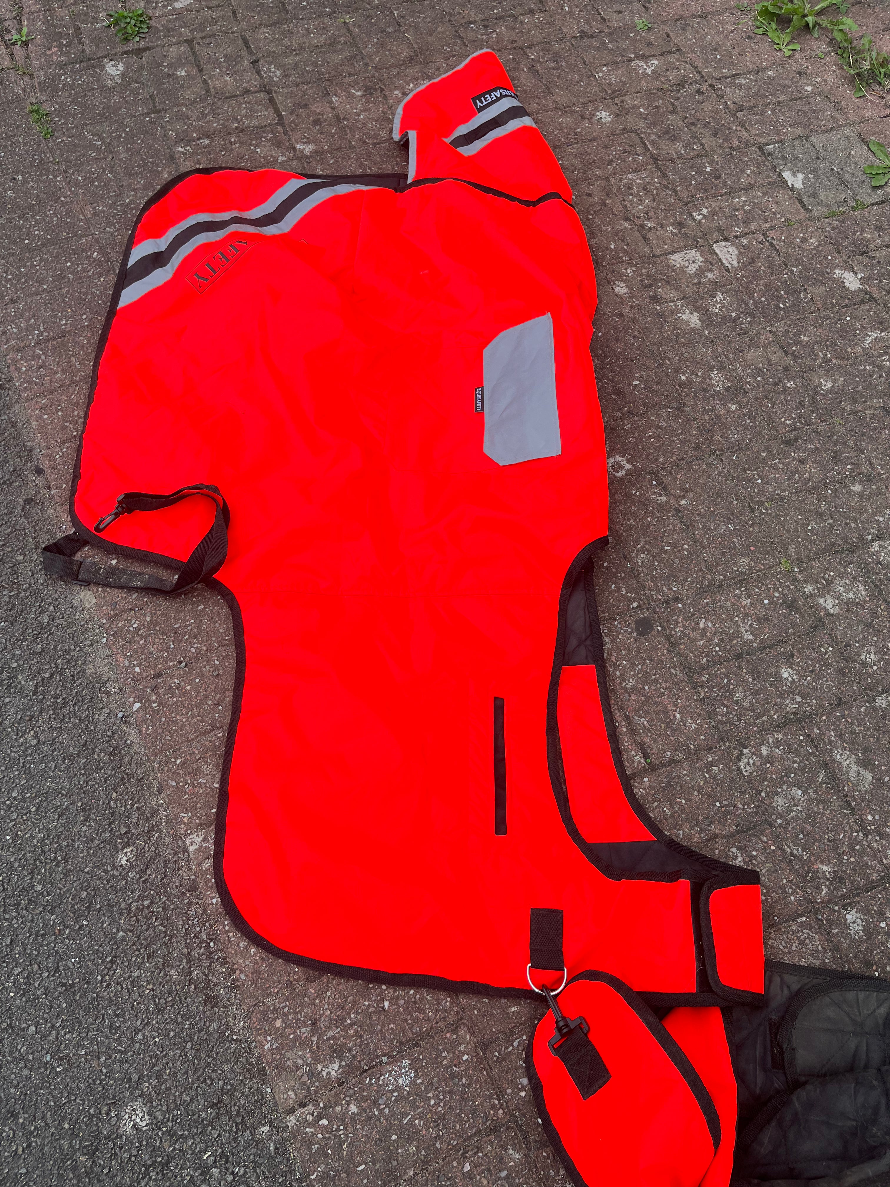 Equisafety Winter Wraparound Exercise Sheet Cob