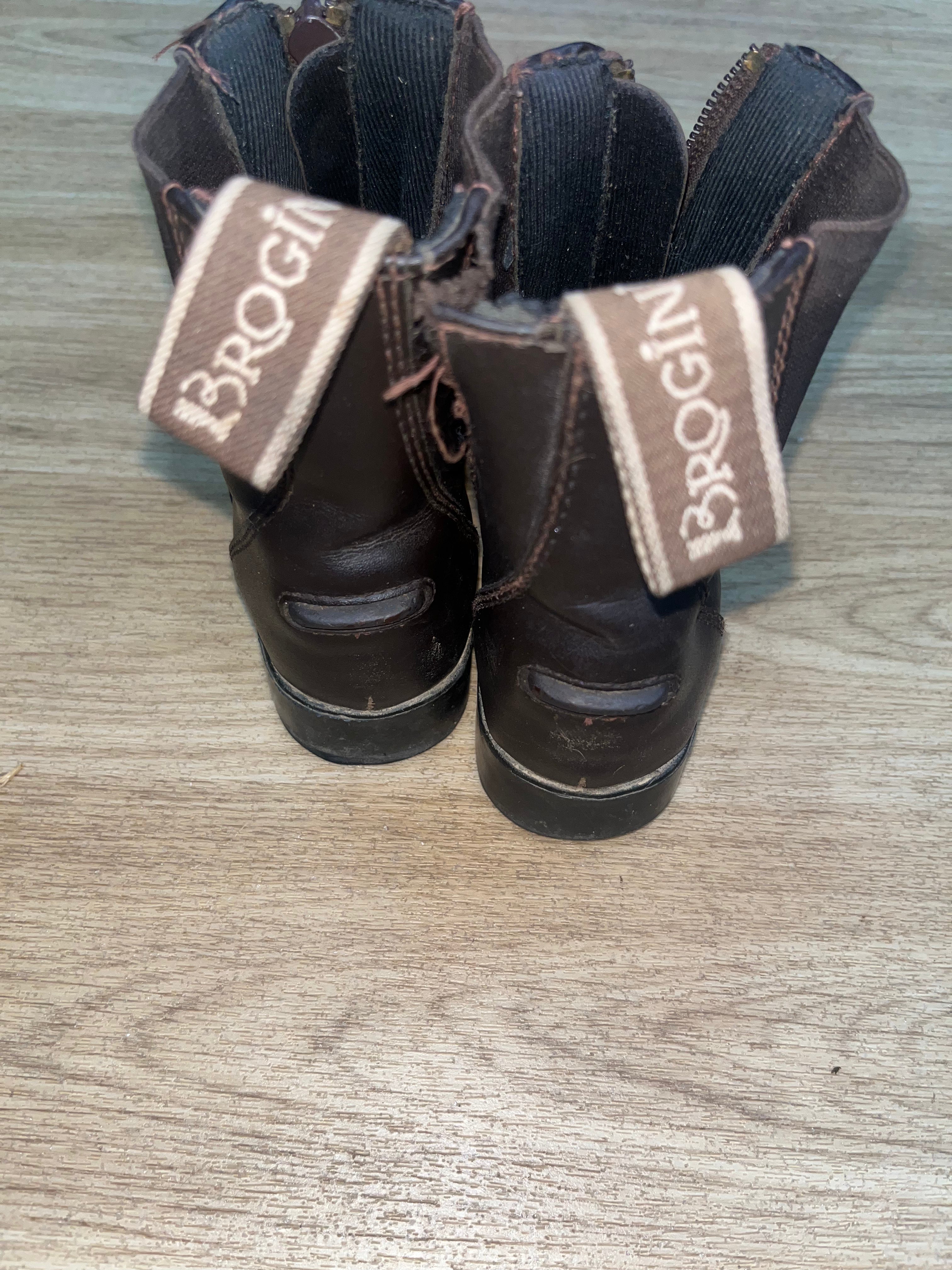 Brogini Children’s Zip Short Jodphur Boots Size 11