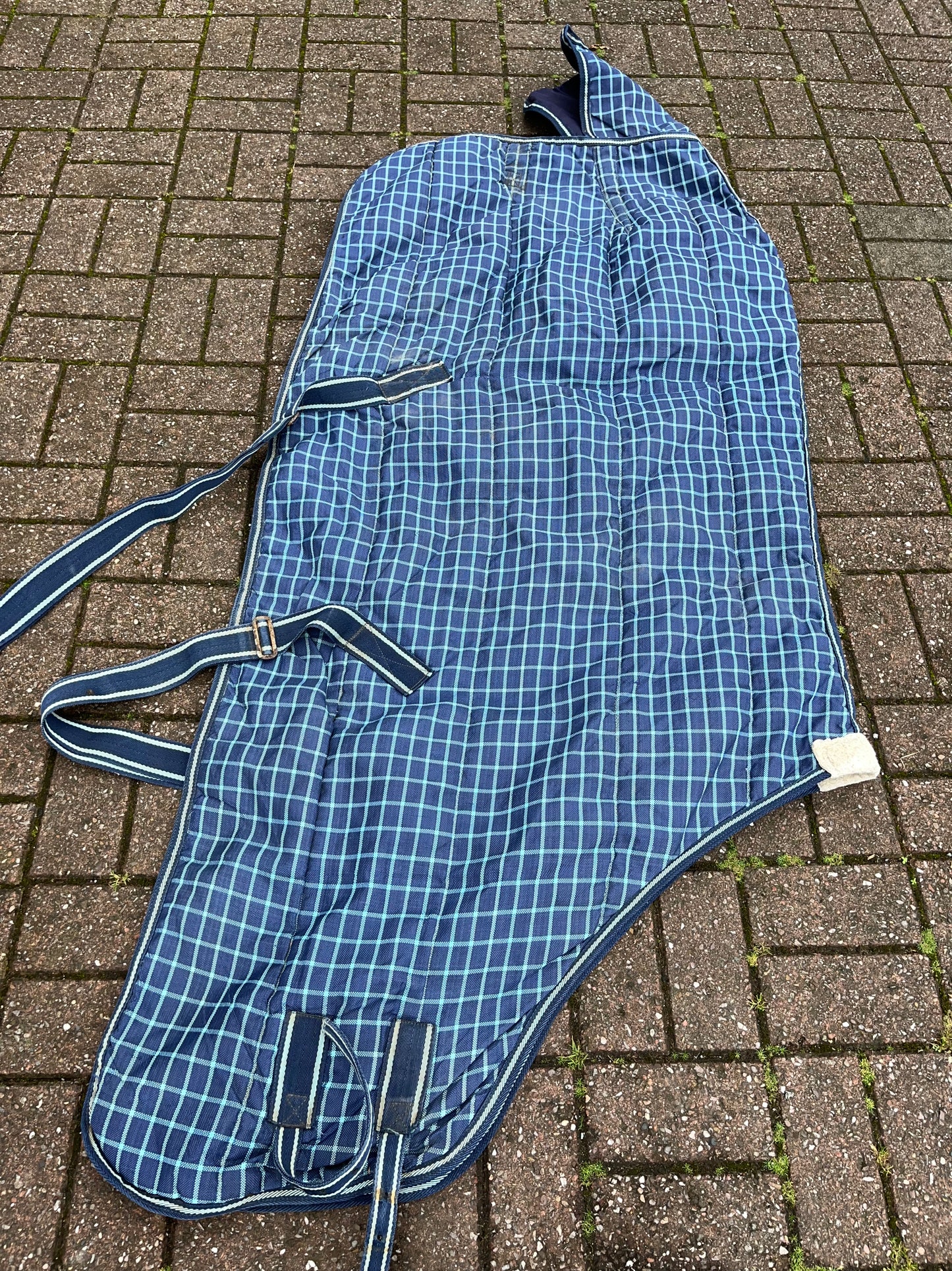 Stable Rug 5’9 150g