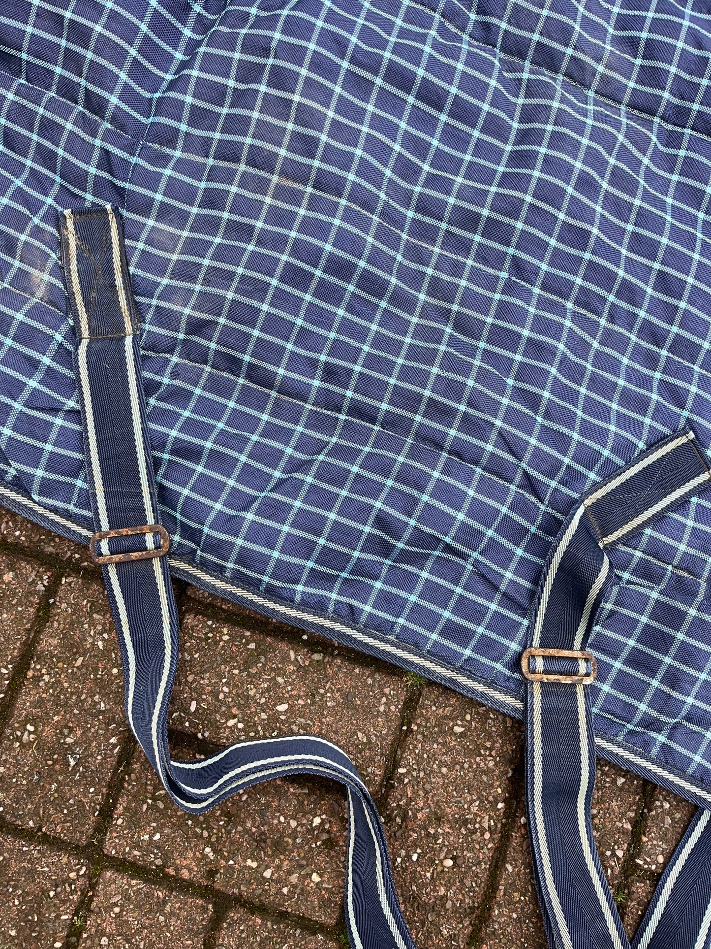 Stable Rug 5’9 150g
