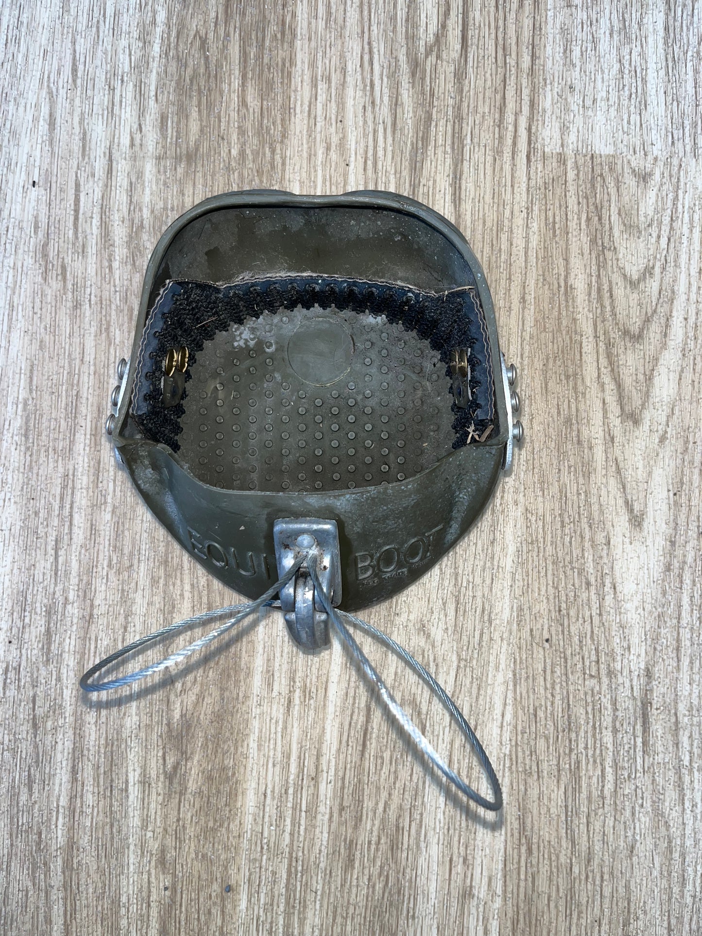 Equi Boot Size E2