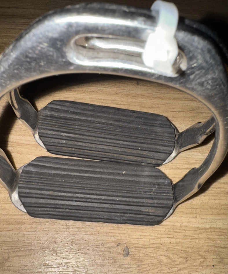 5" Stainless Steel Stirrups #30