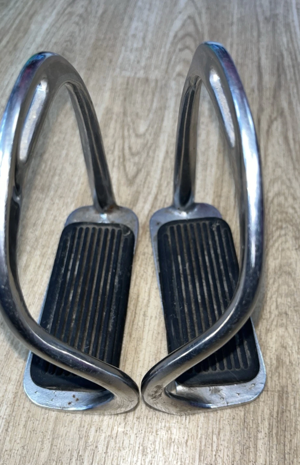 4.25" Bent Leg Safety Stirrups #3