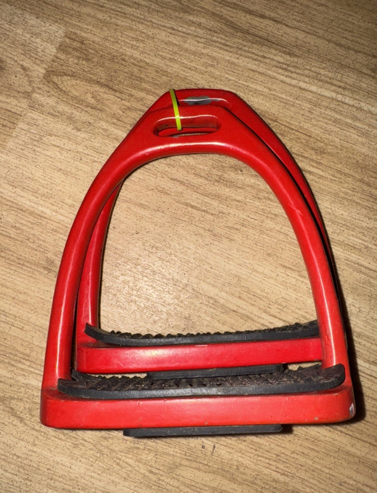 Red Lightweight 5" Stirrups #17