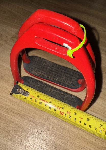 Red Lightweight 5" Stirrups #17