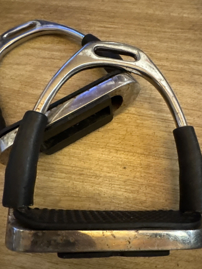 4.5" Flexi Stirrups #7