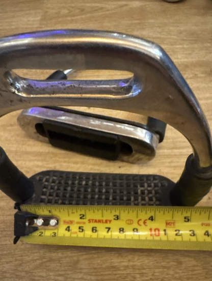4.5" Flexi Stirrups #7