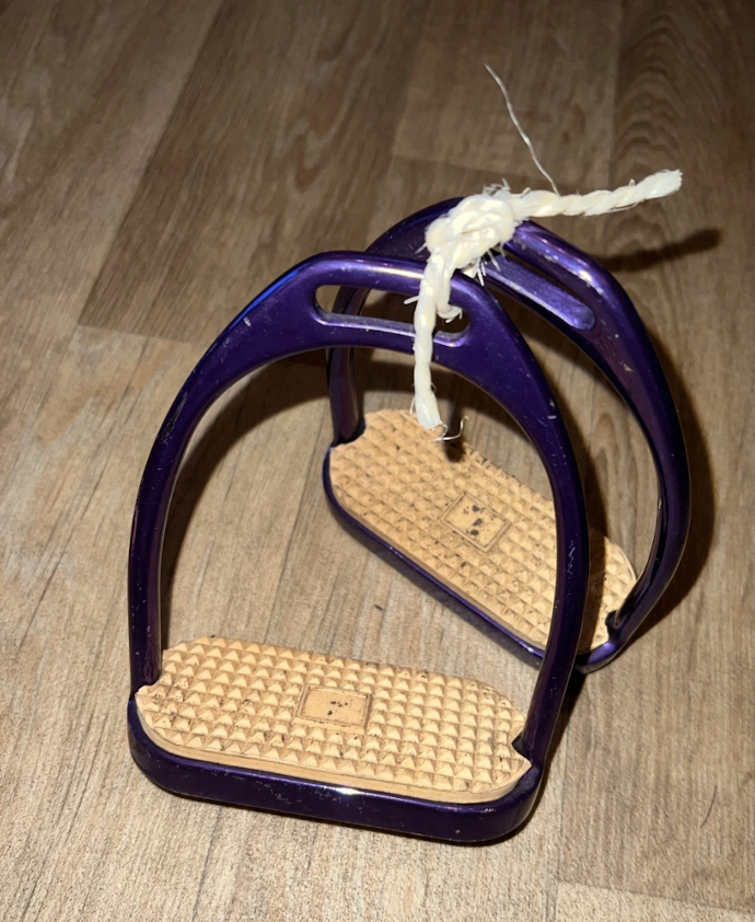 Metallic Purple 4" Stirrups #16