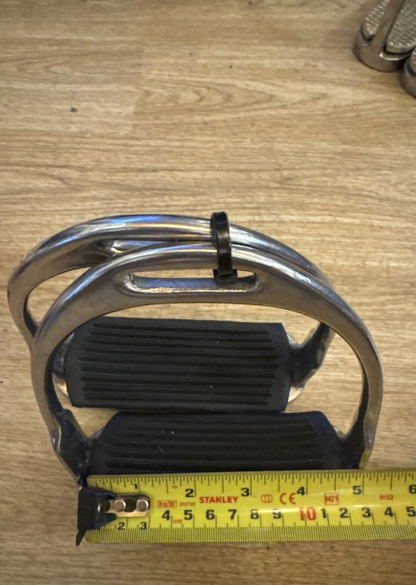 4.5" Stainless Steel Stirrups #8