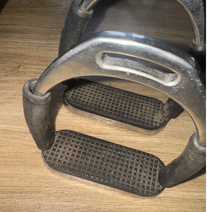 4.75" Flexi Stirrups #32