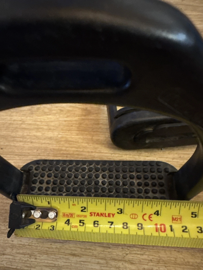 Thorowgood 4.5" Polymer Composite Stirrups #6