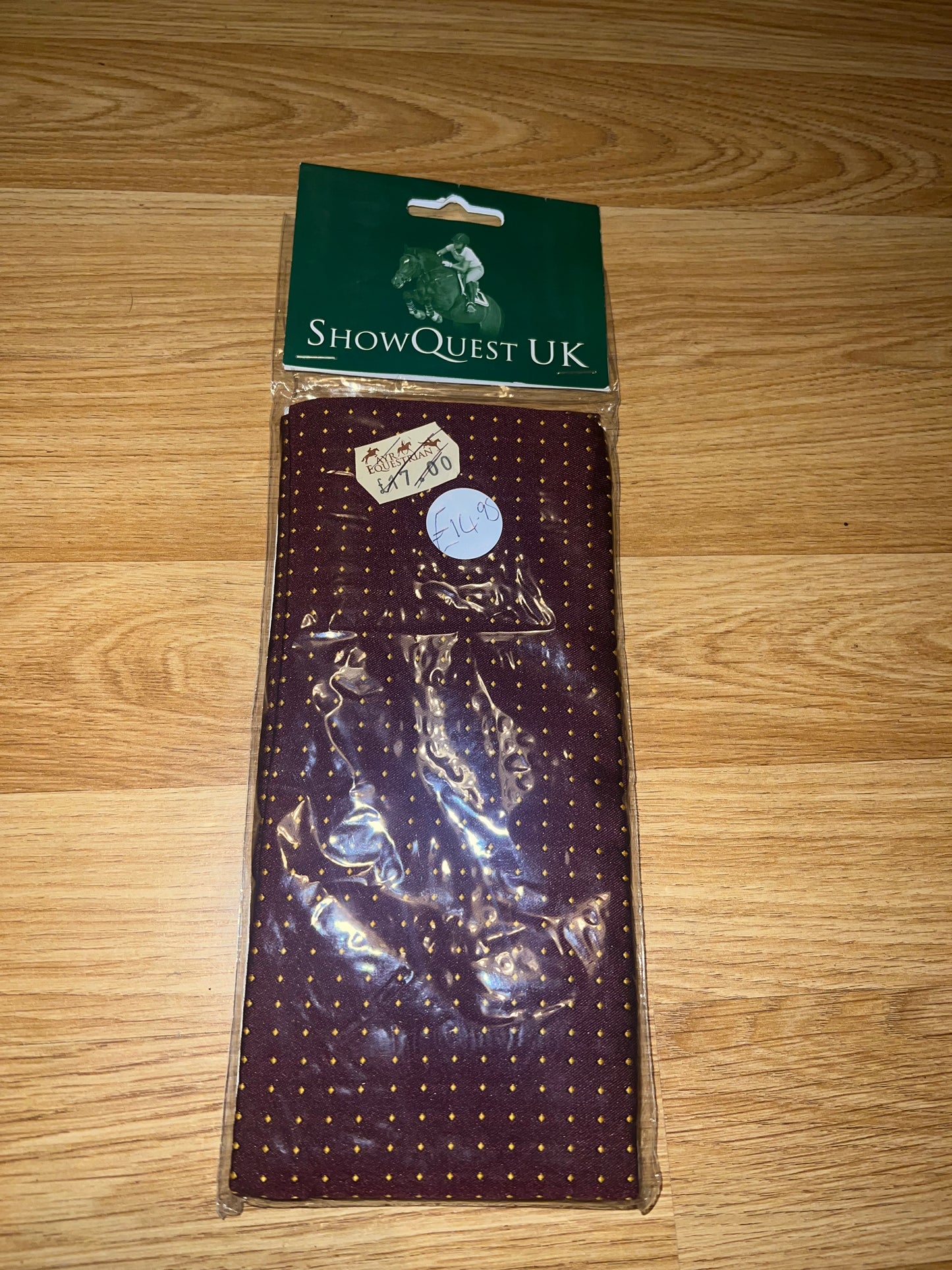 ShowQuest Burgandy Spot Stock