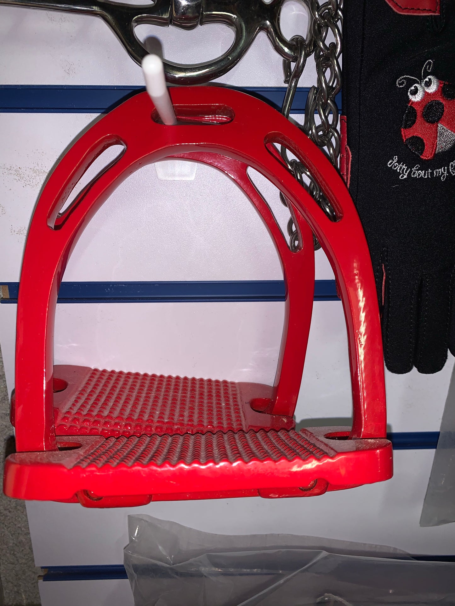 Lightweight Red 4.75” Stirrups - New In Box - Jin Style