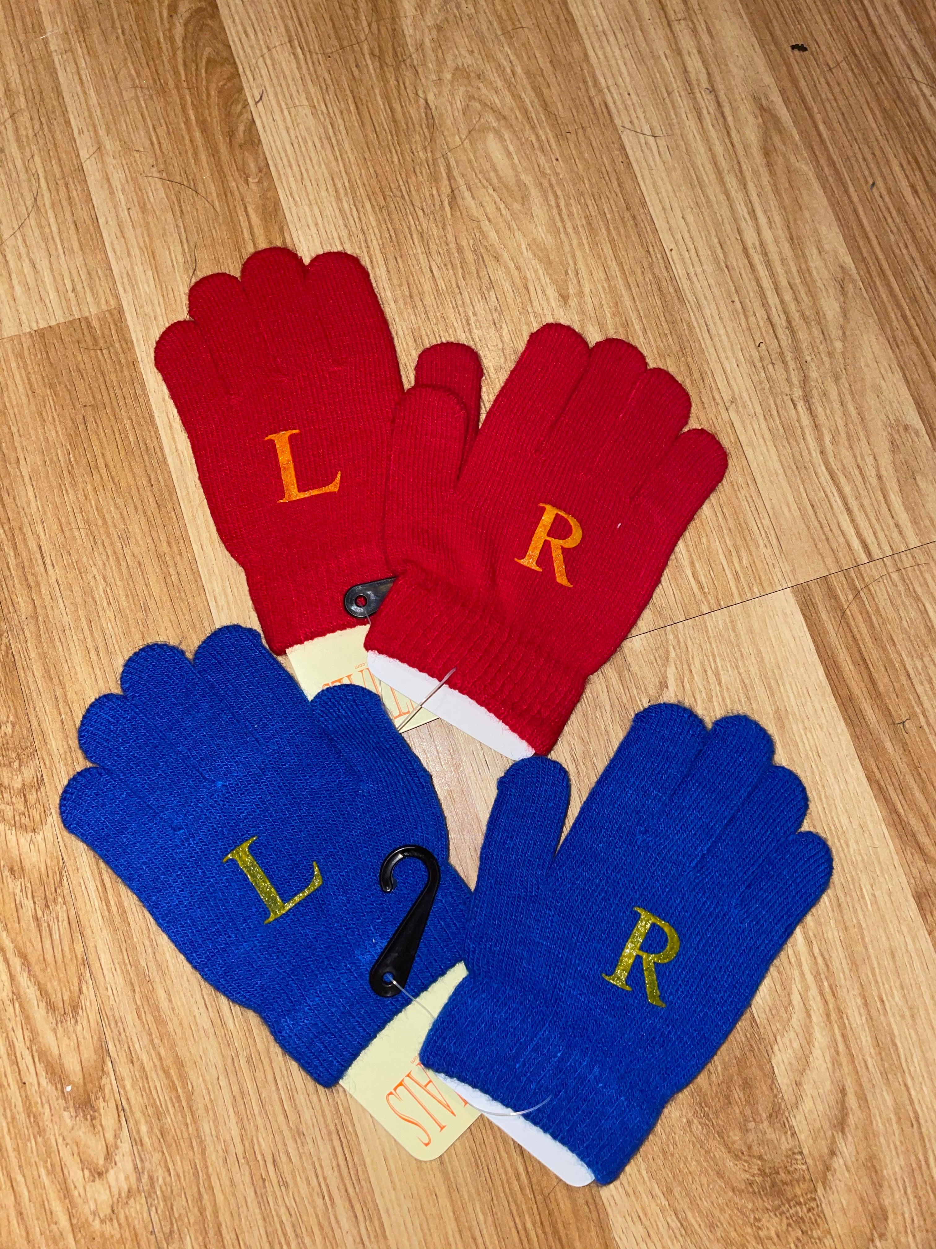 Leftie Rightie Magic Gloves - Red or Blue - Free Delivery 🚚