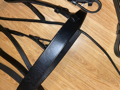 Shires Wessex Hunter Cob Bridle & Reins