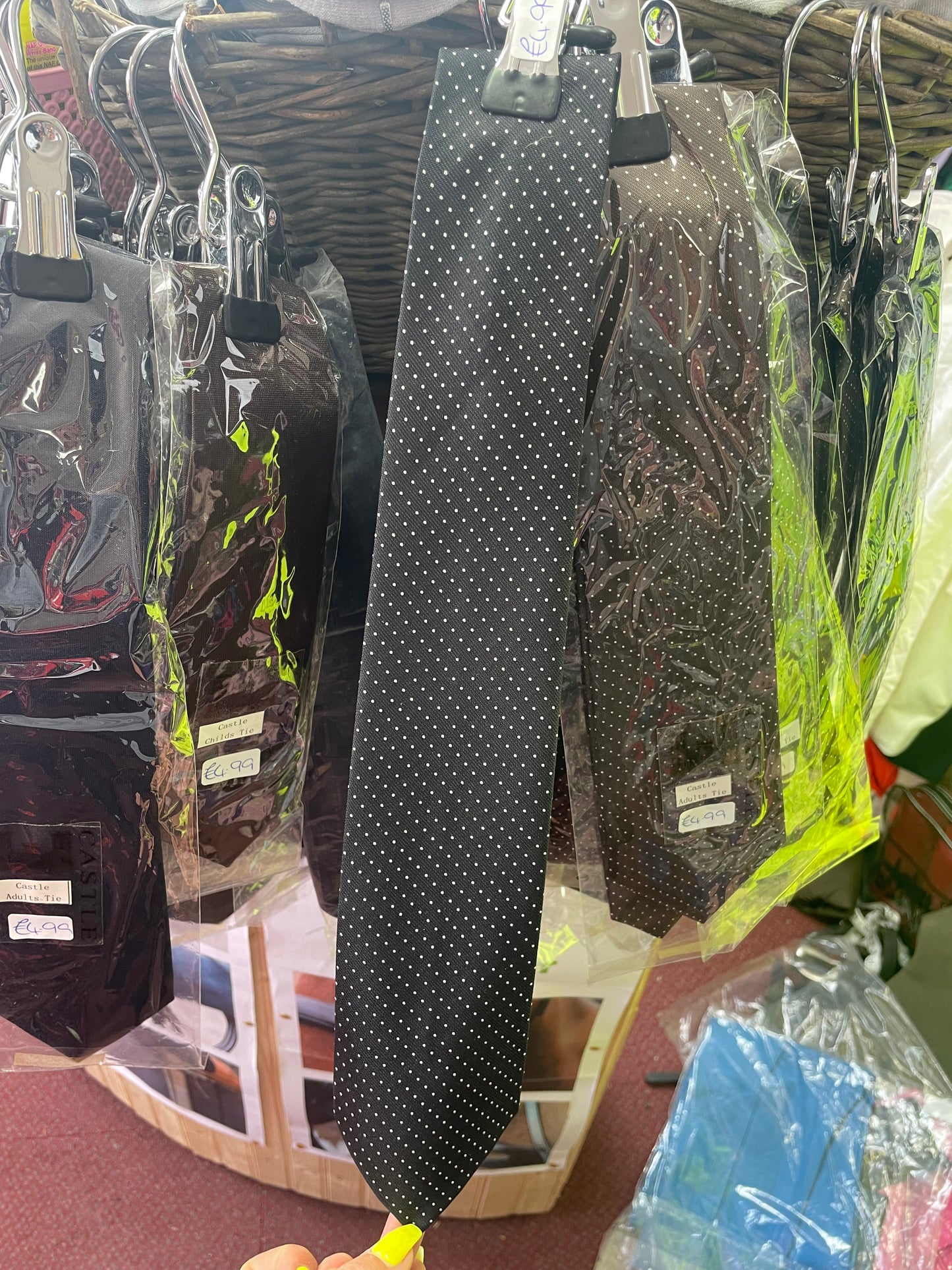 Showing Ties - Ladies & Childs