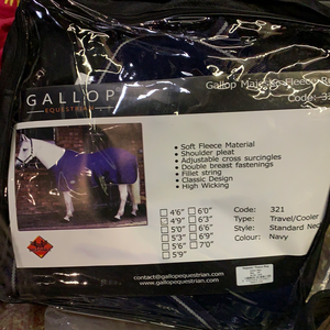 Gallop Majestic Fleece Cooler Rug - Black or Blue
