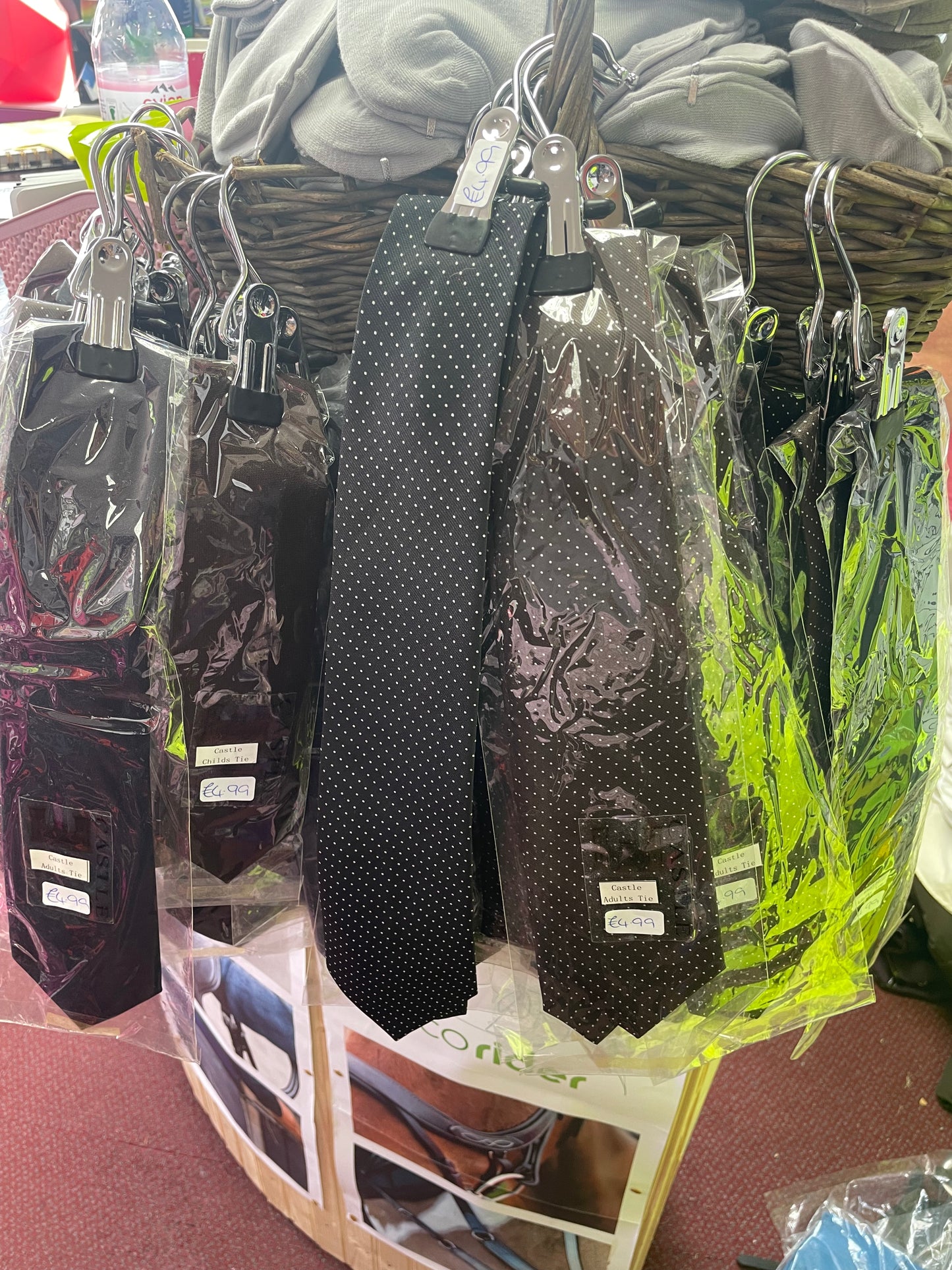 Showing Ties - Ladies & Childs