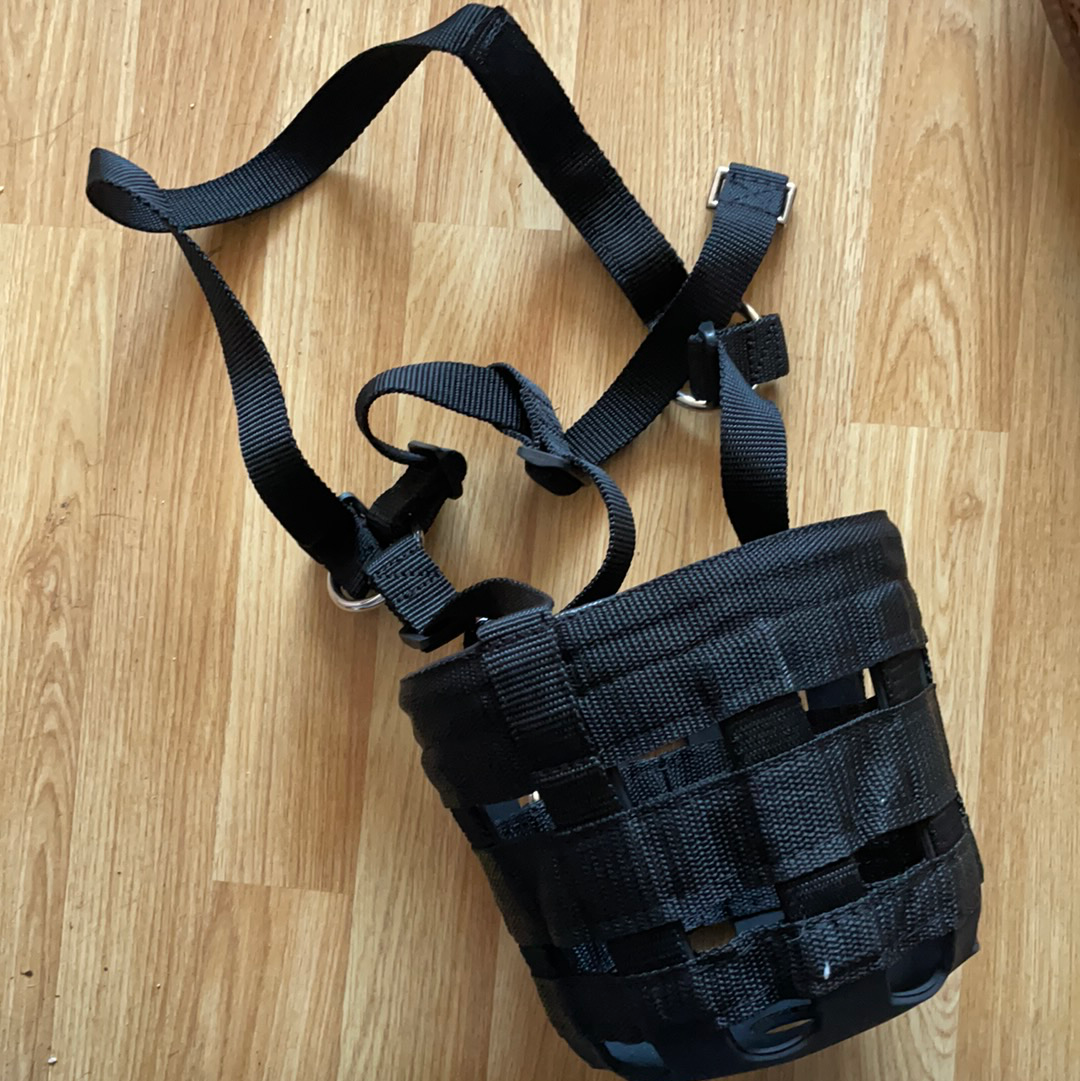 Pro tack Grazing Muzzle - Pony cob or Full - .