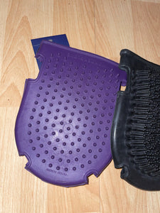 Shires Rubber Grooming Mitt